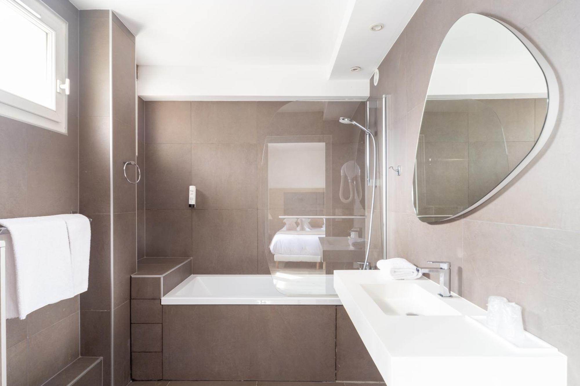 Standard Double Room,1729997621:JPEG