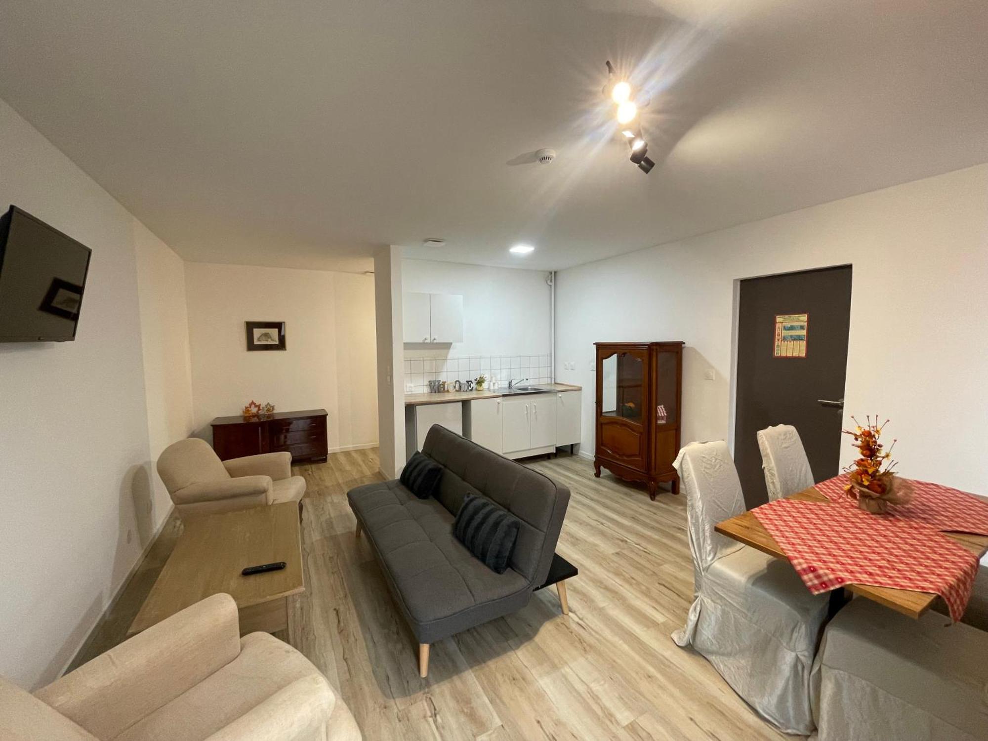 One-Bedroom Apartment