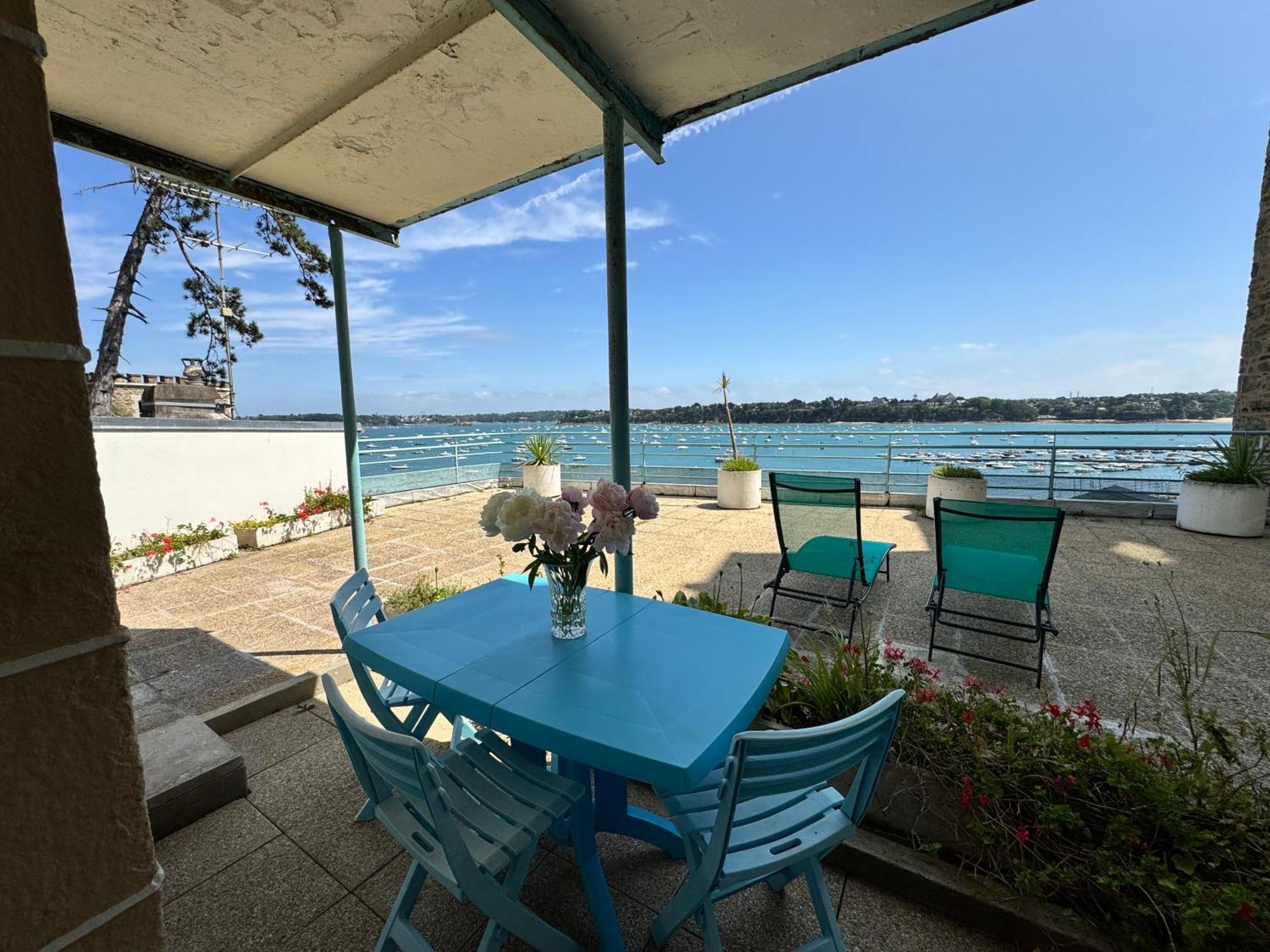 Studio with Sea View - Villa Gulf Stream