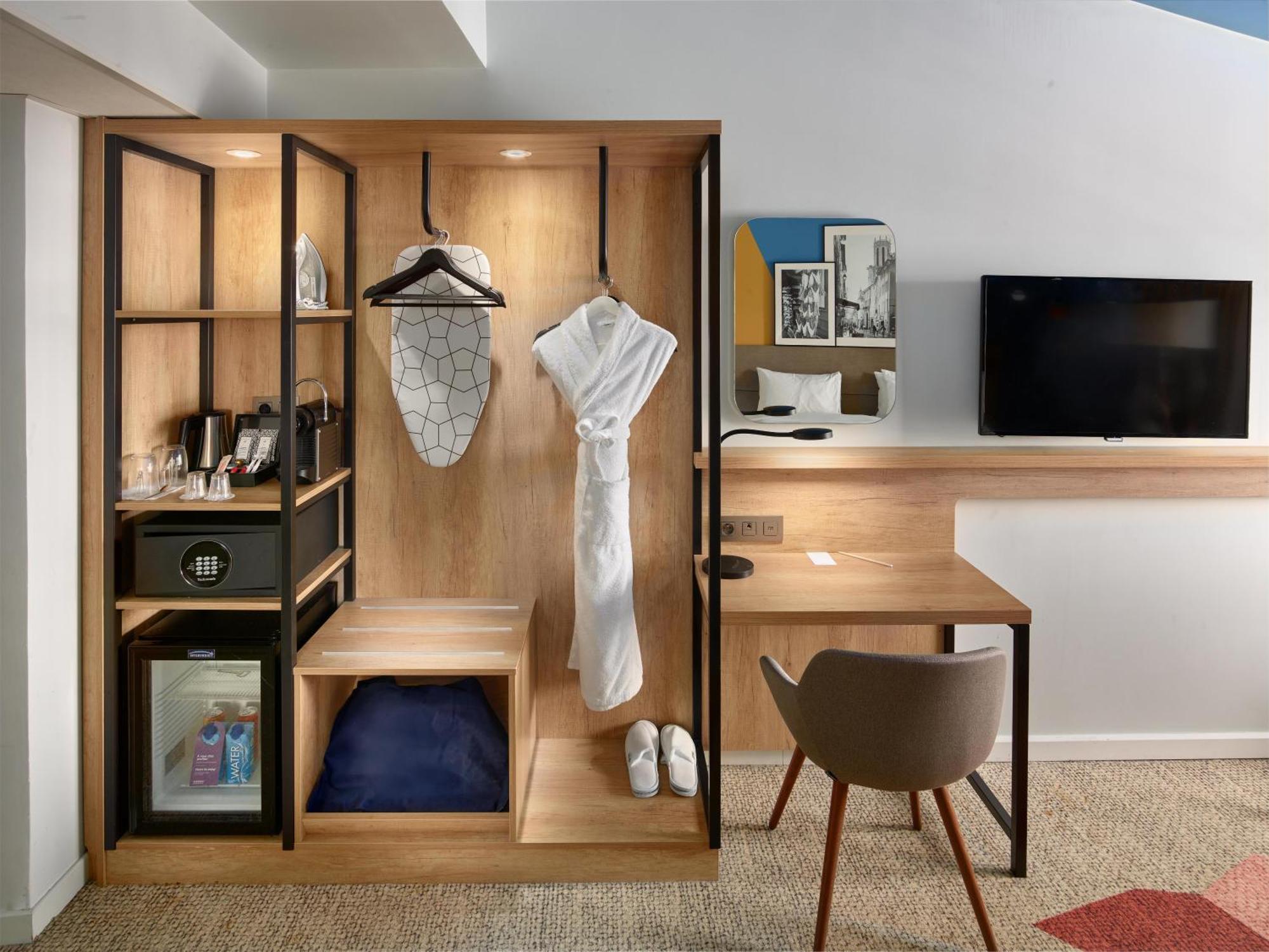 Premium Room