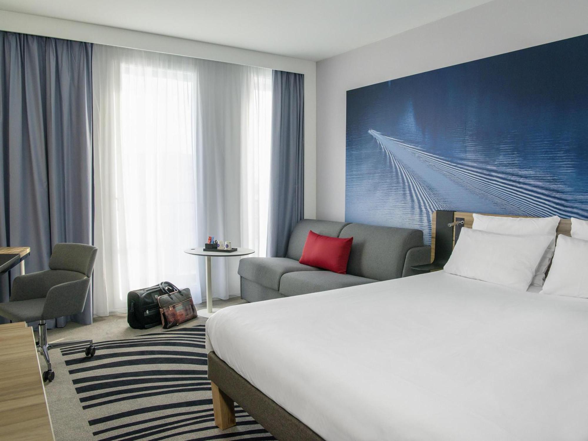 Superior Room One Double Bed One Sofa