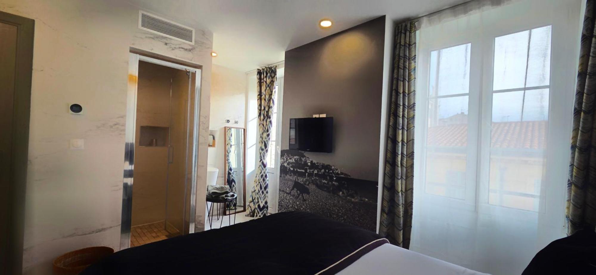 Suite com Varanda