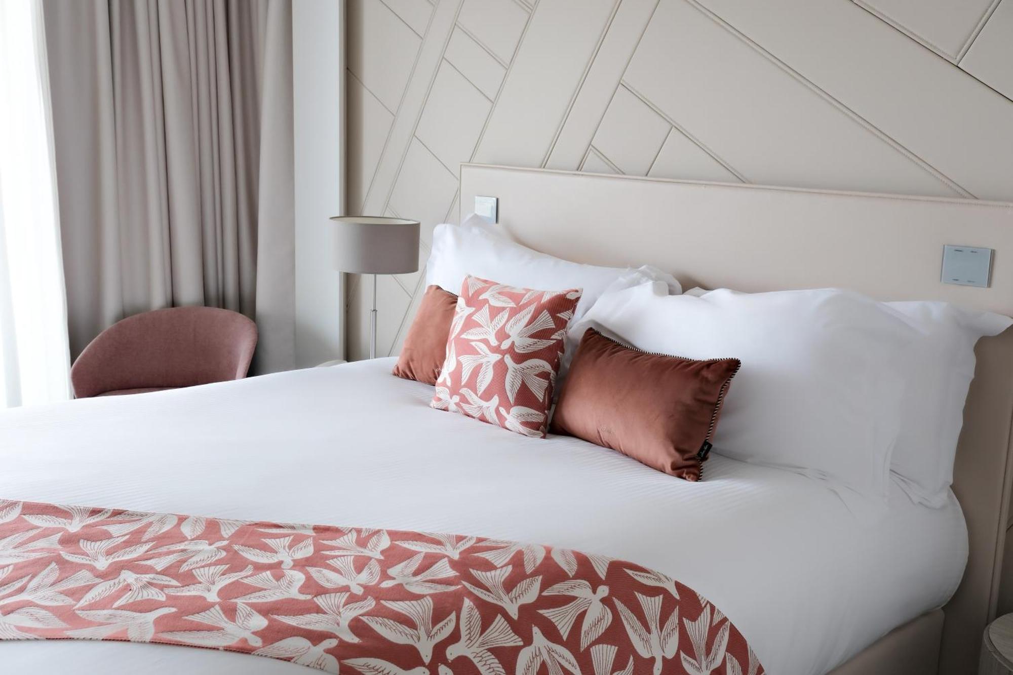 Deluxe Double Room Side Sea View