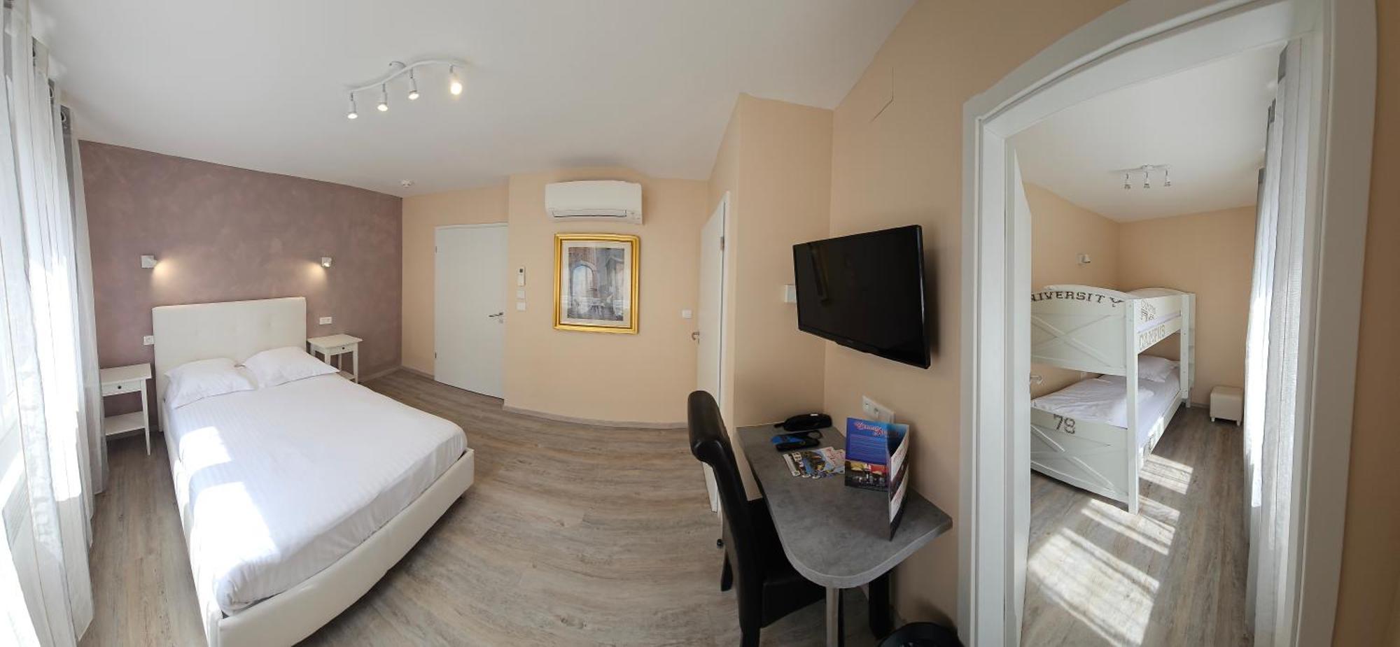 Family Room,1746889608:JPEG