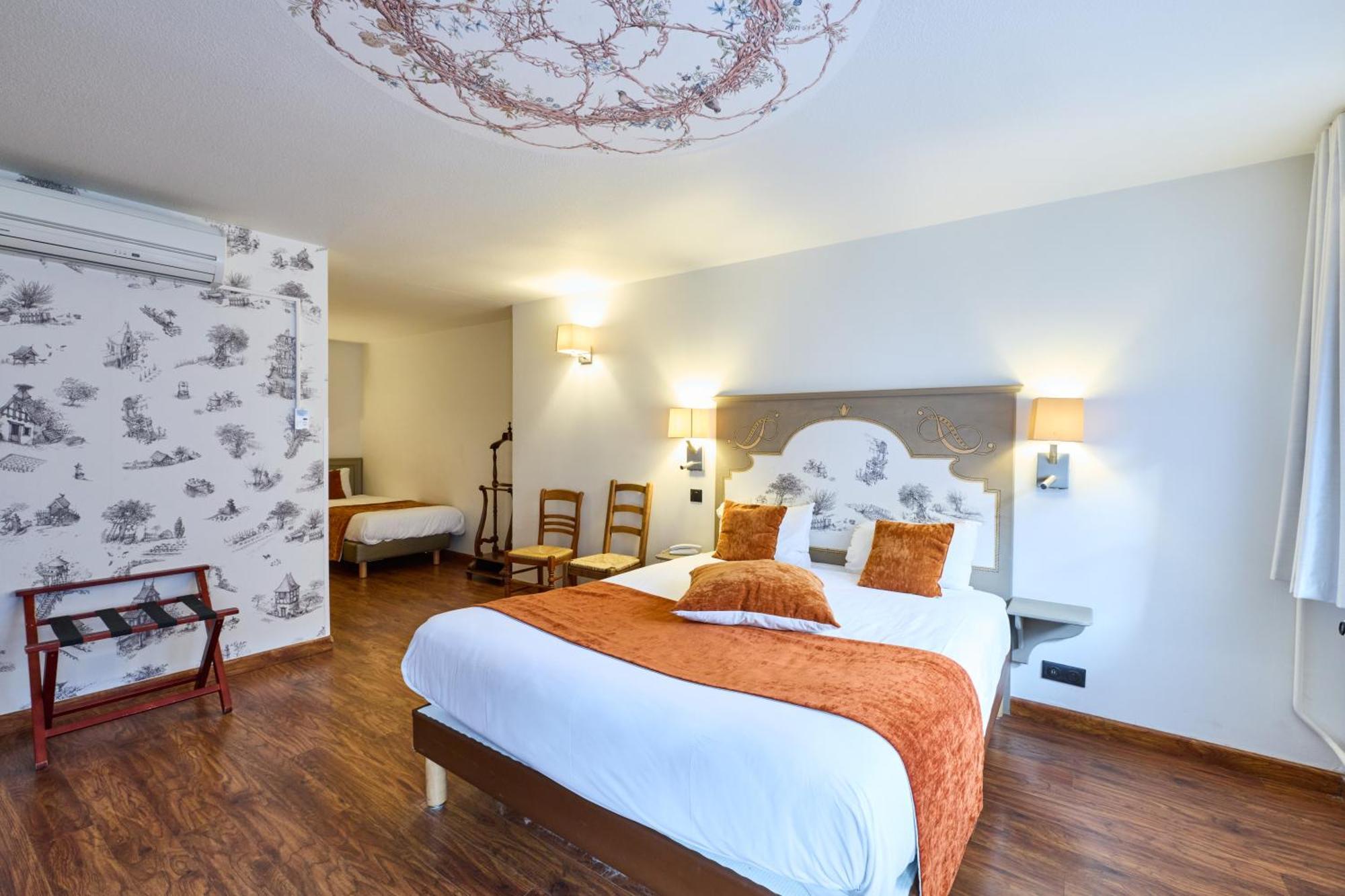 Triple Room (1 Double Bed + 1 Single Bed),1756511692:JPEG