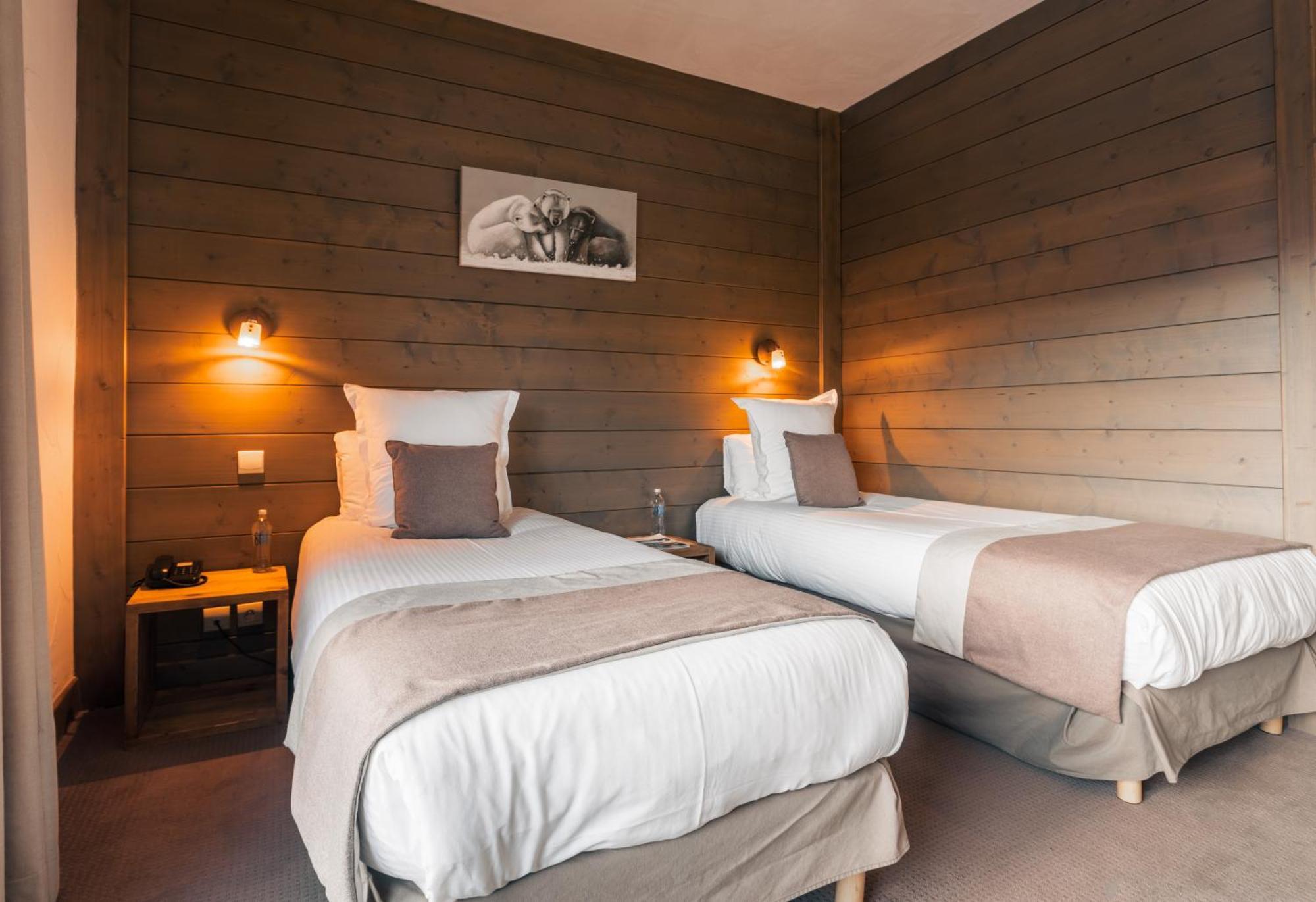 Superior Room Mountain view