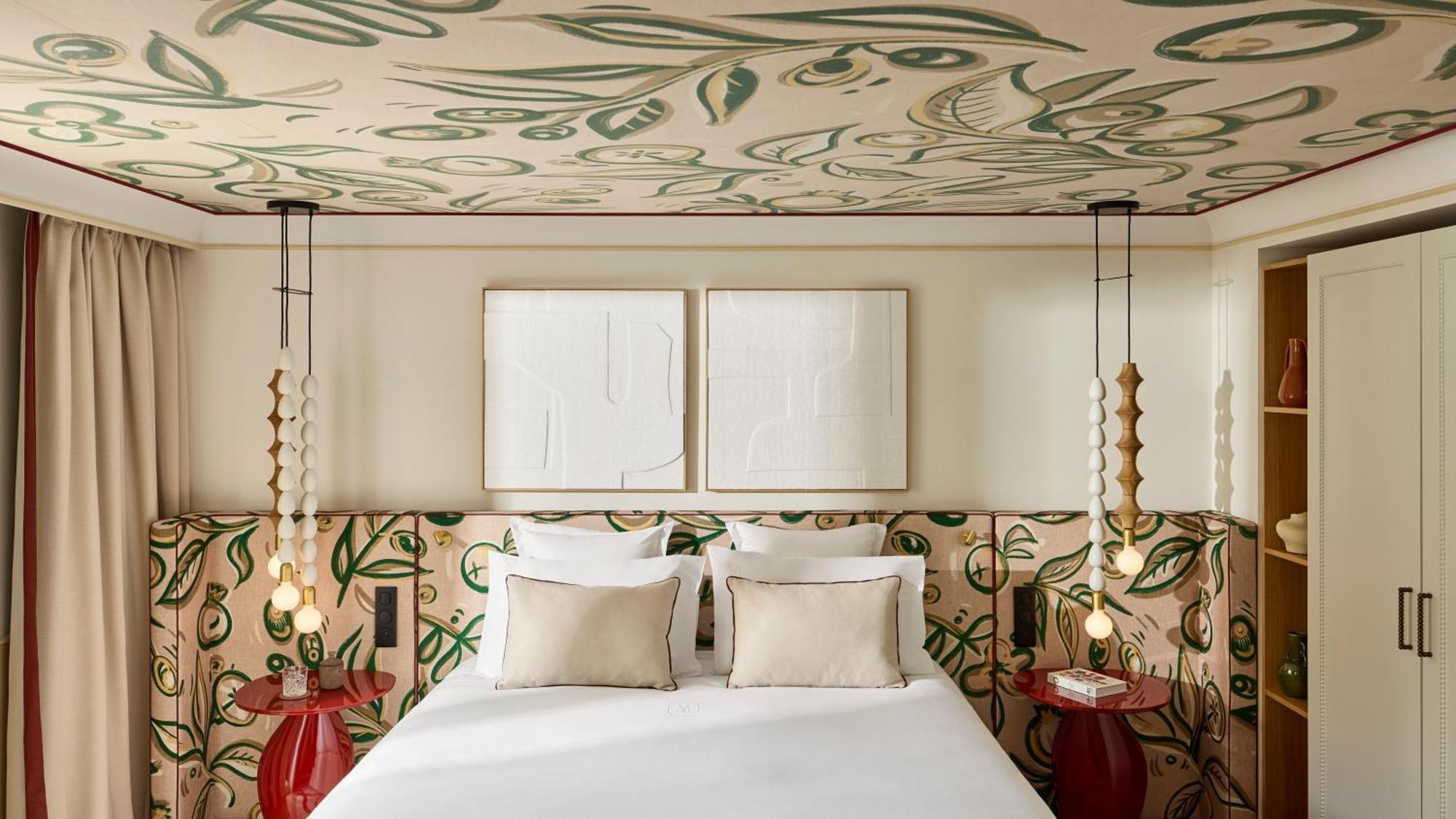 Junior Suite with Pool View