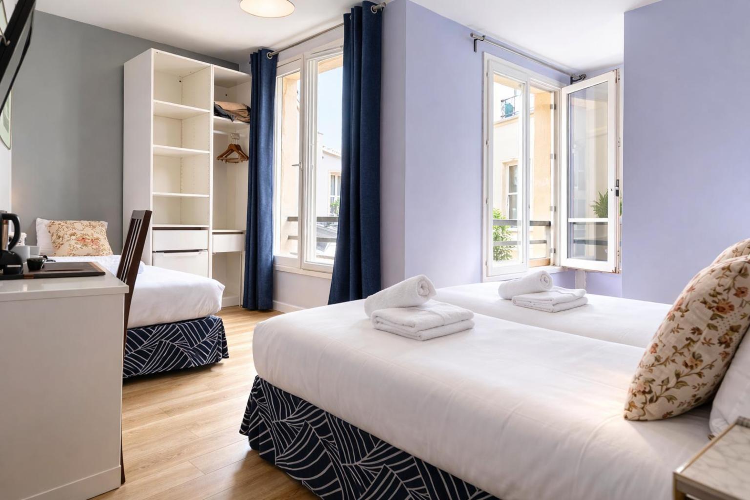 Triple Room