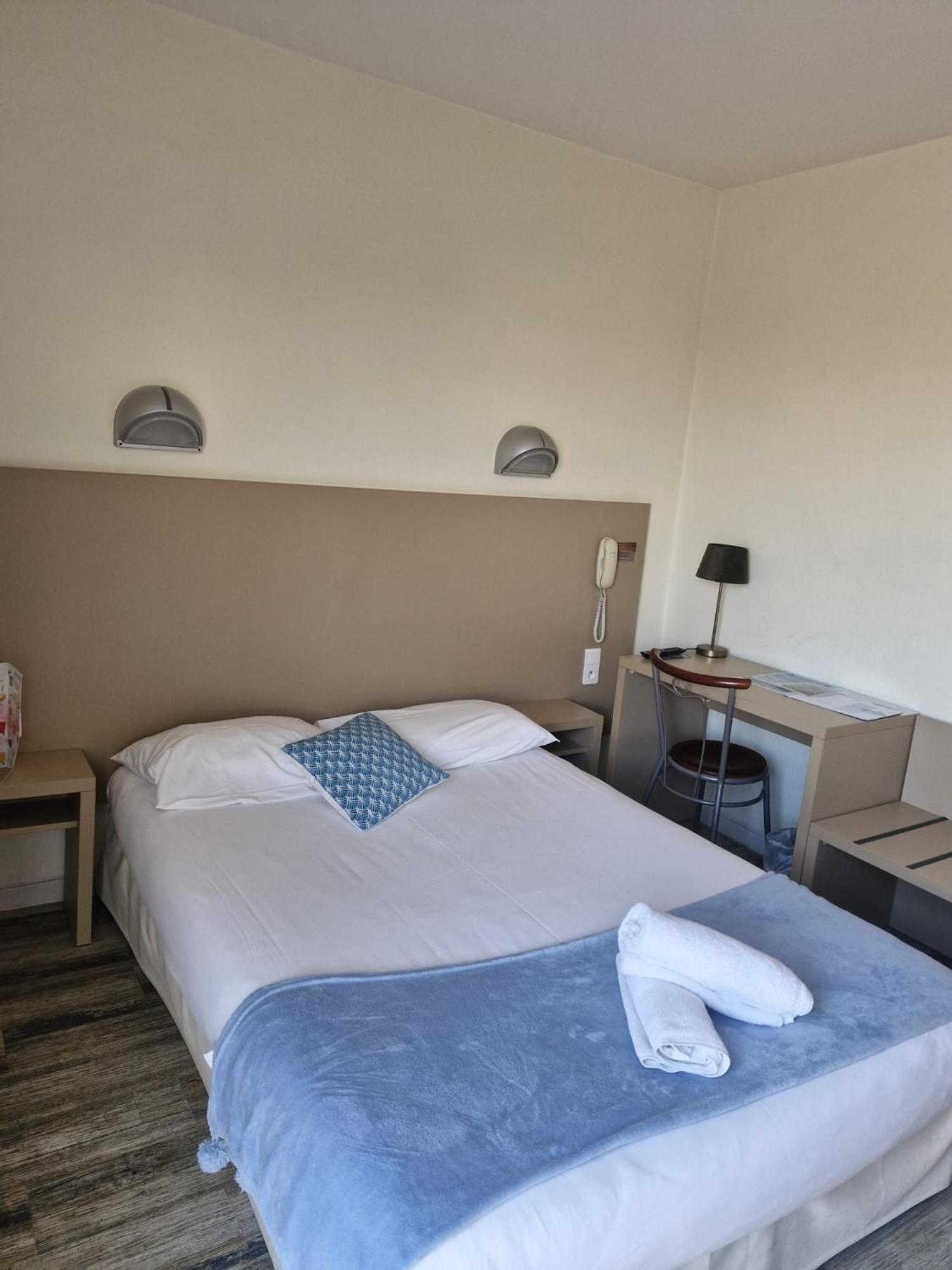 Habitación Cuádruple (2 adultos + 2 niños)