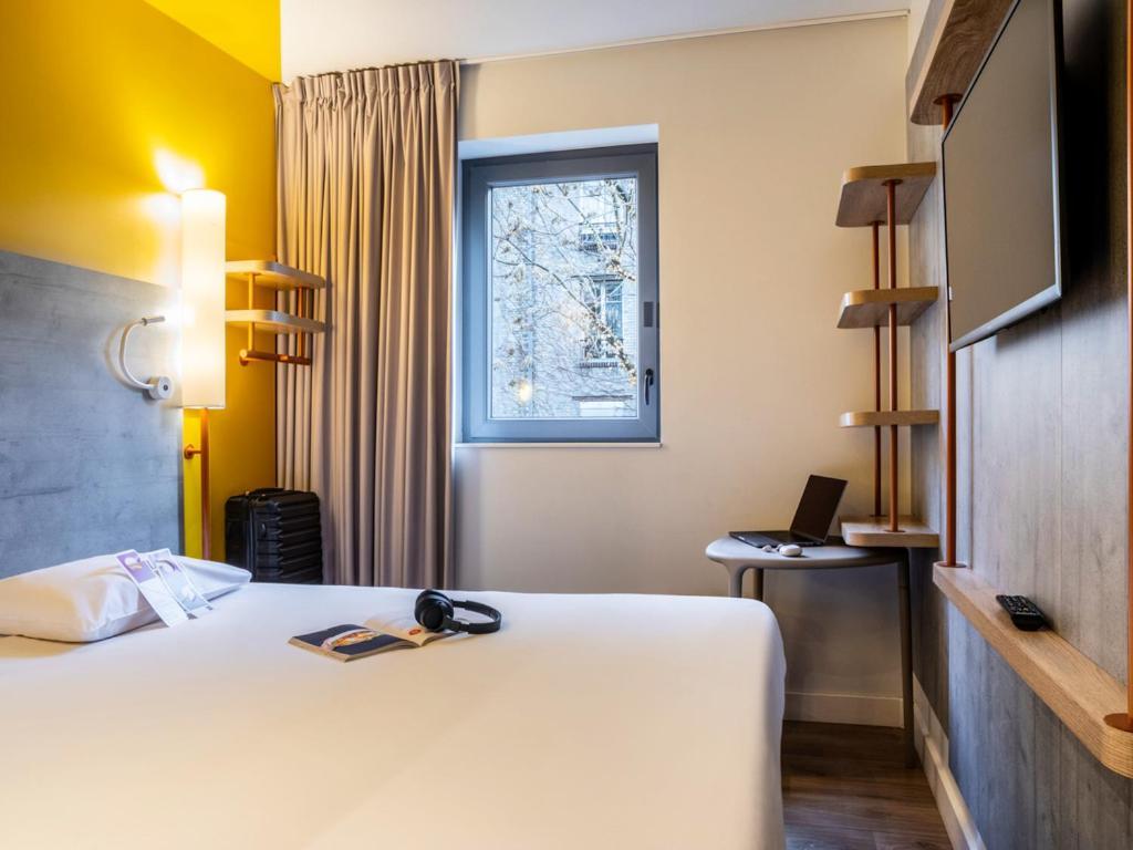 Triple Room with Double and Folding Bed