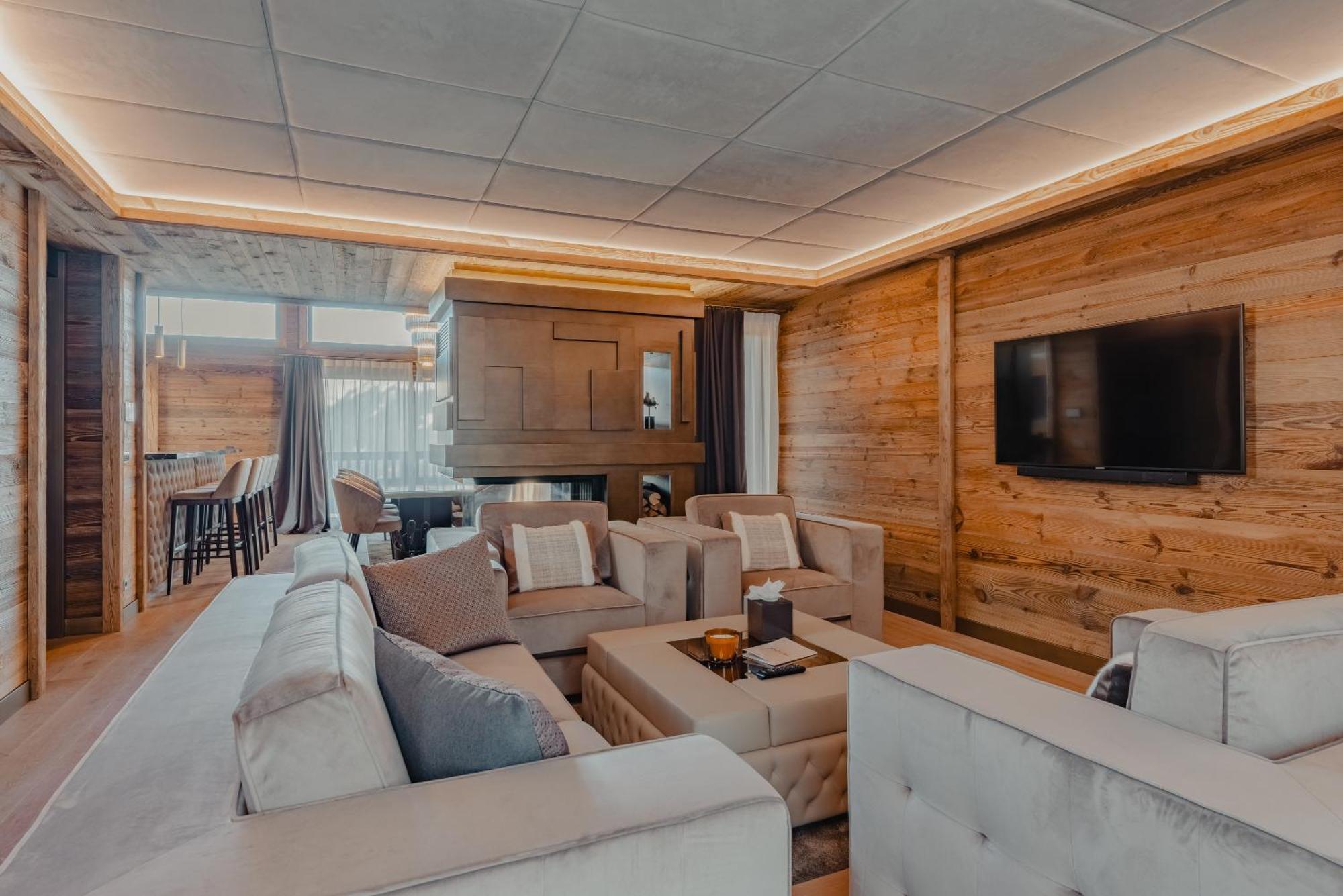 Five Bedroom Grand Chalet