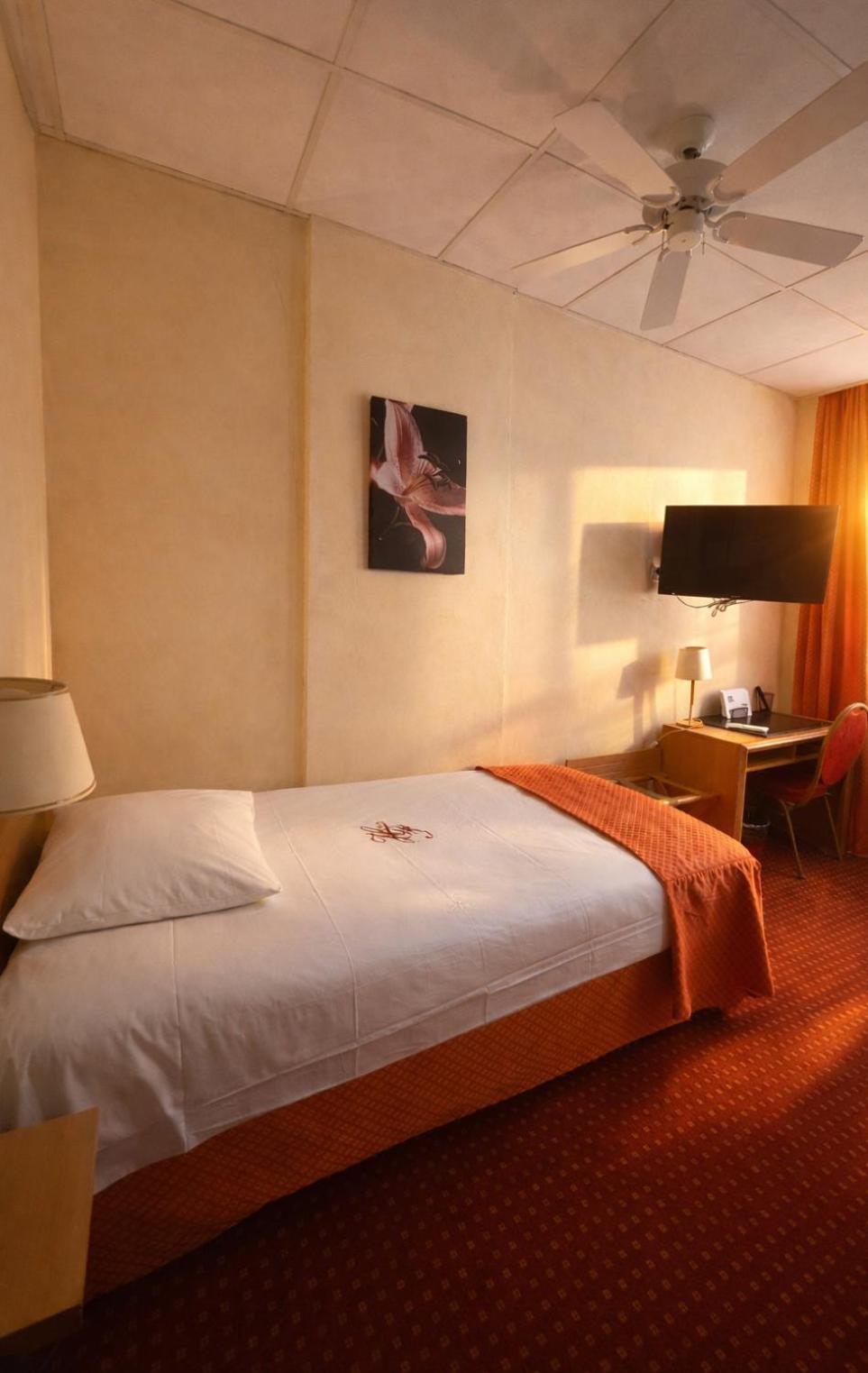 Single Room 1 Single Bed