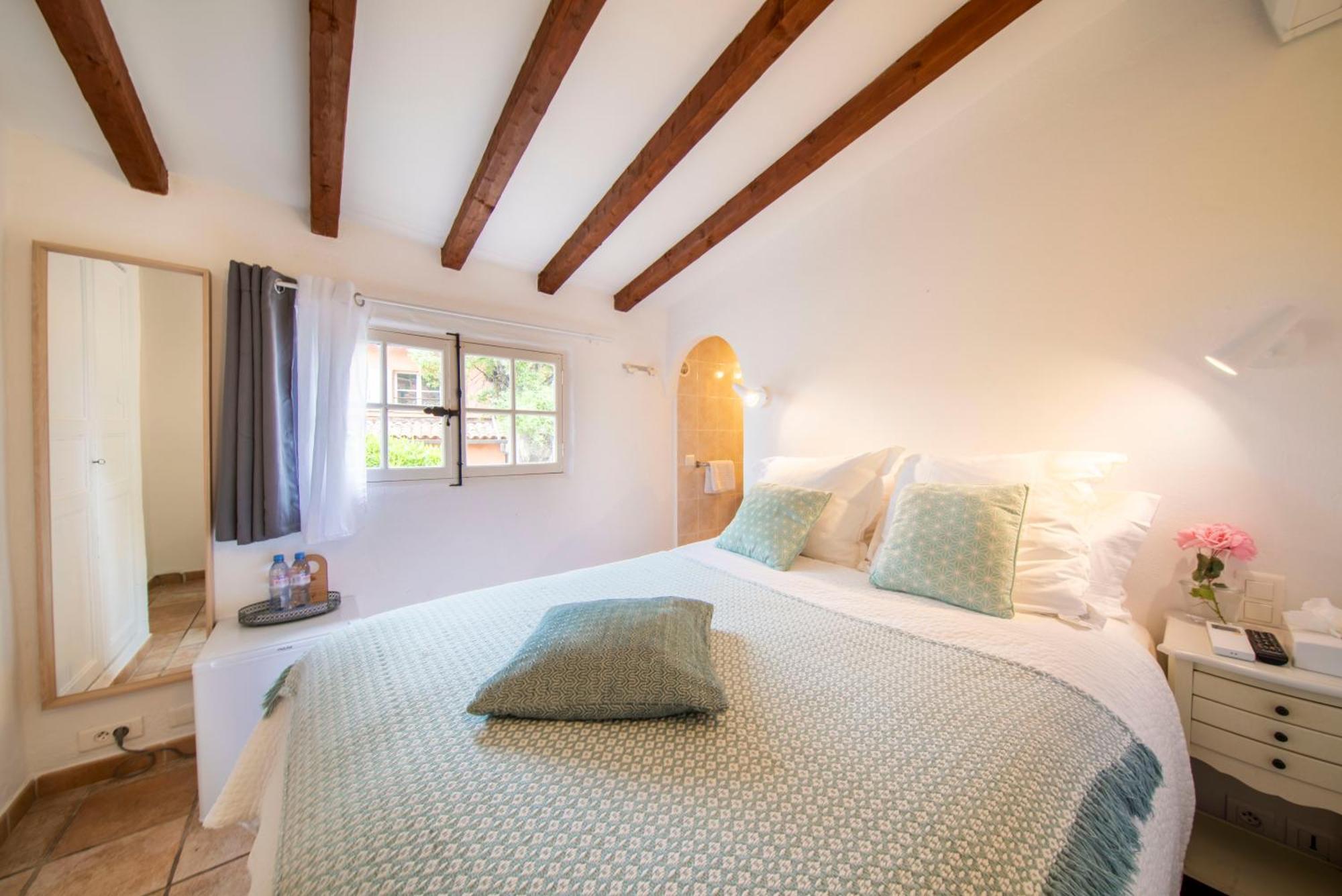 Small Single Room