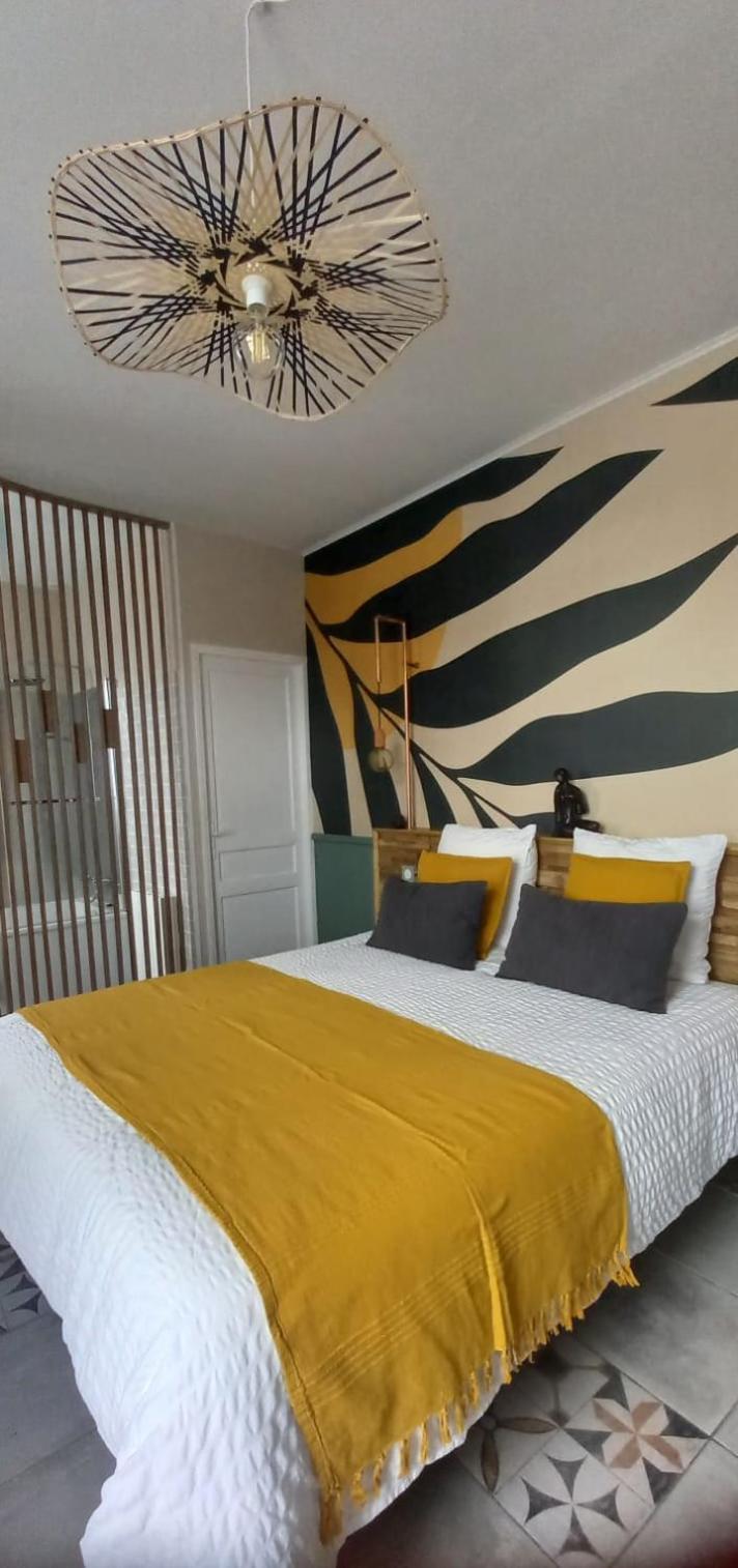 Double Room Private Bathroom