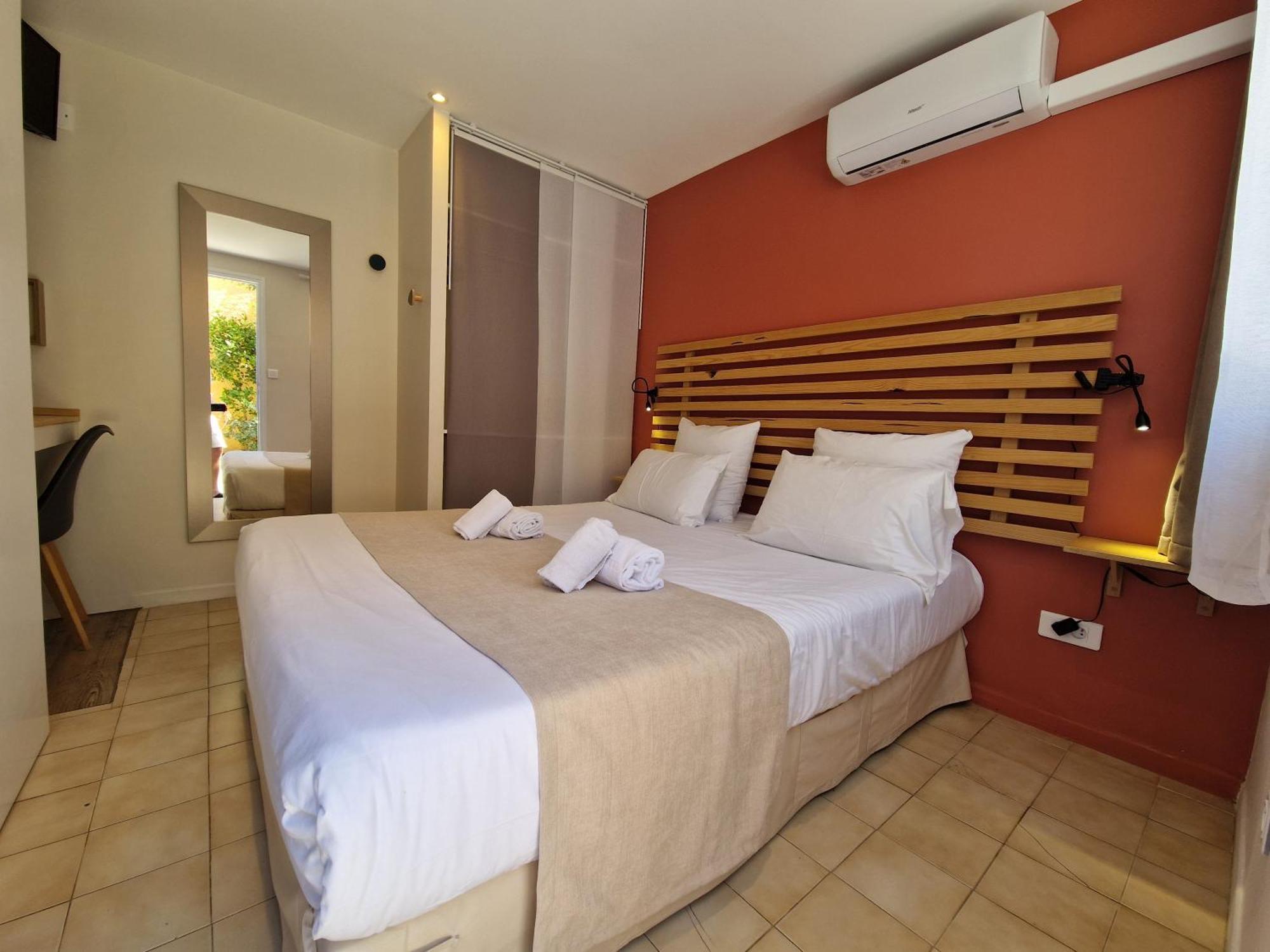 Triple Room with Bath
