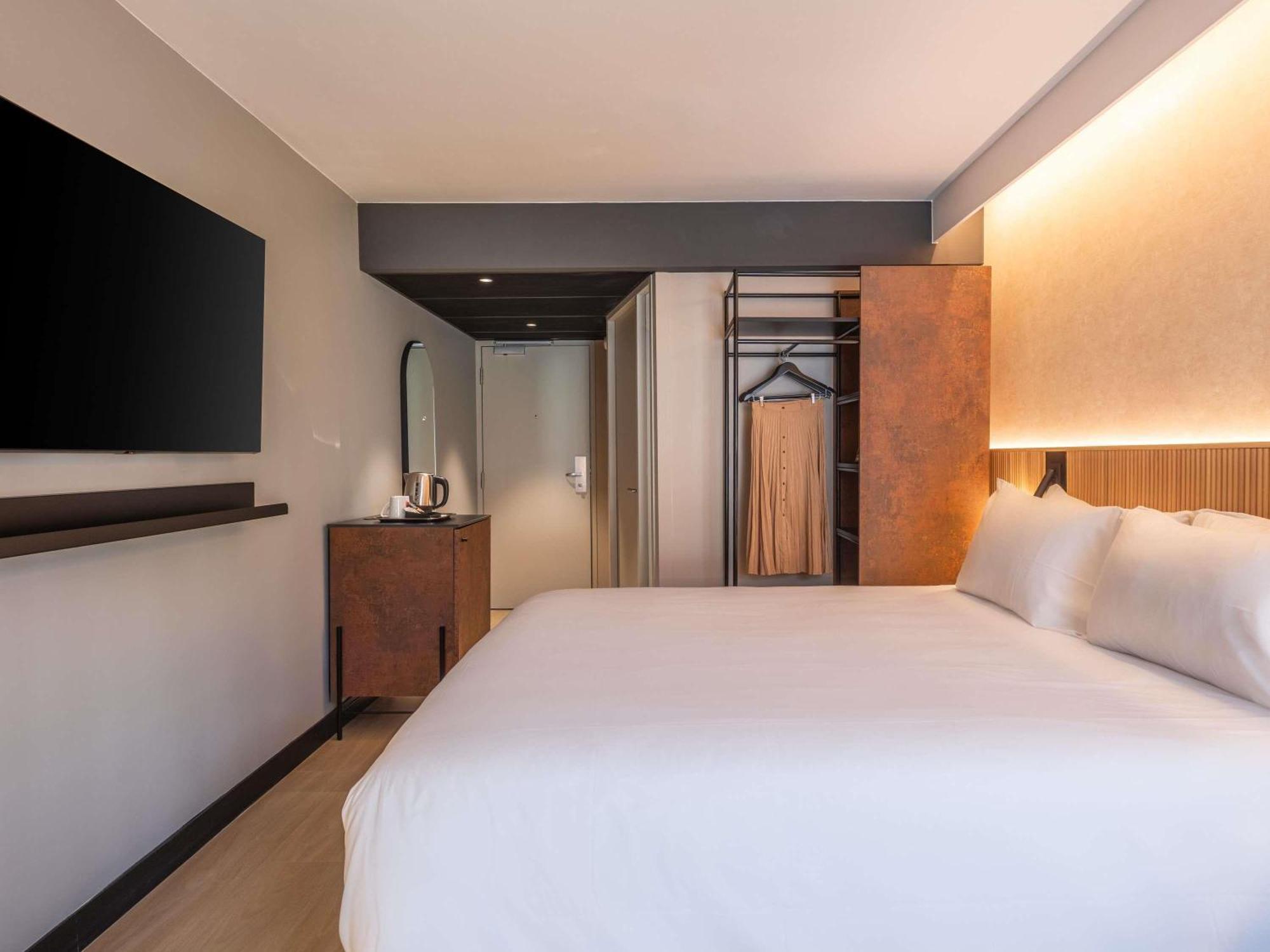 Triple Room a Double Bed a Single Bed