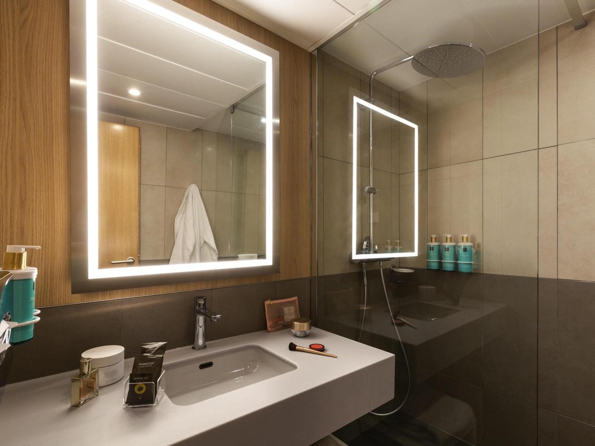 Executive Room 1 Double Bed 1 Sofa Bed