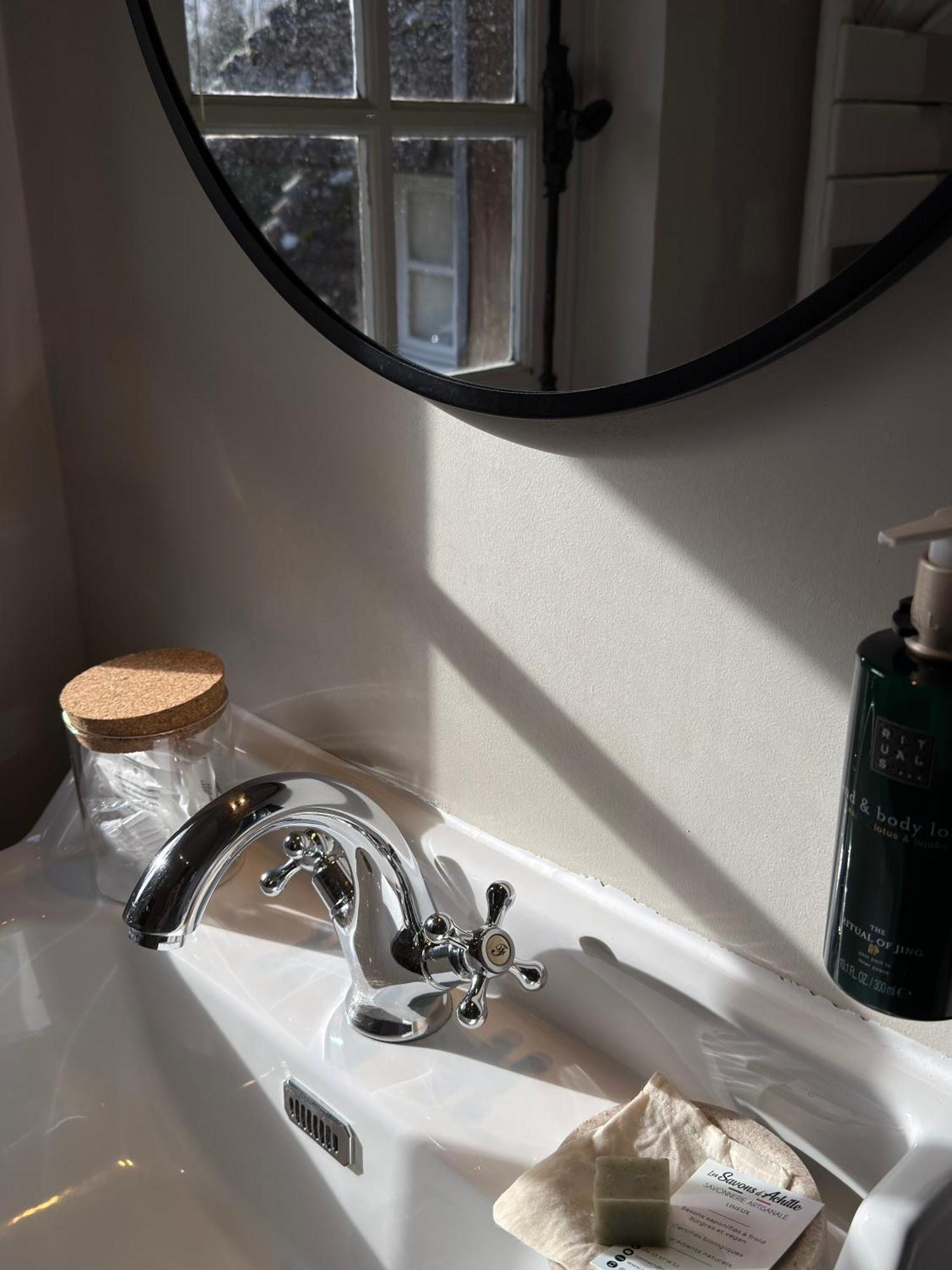 Deluxe Manoir Room Spa Access Not the