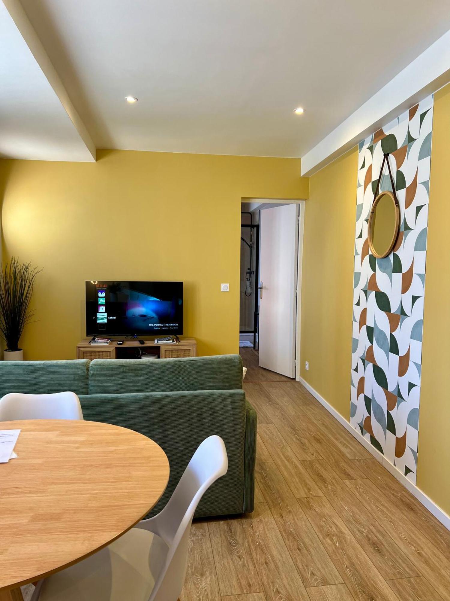 One-Bedroom Apartment
