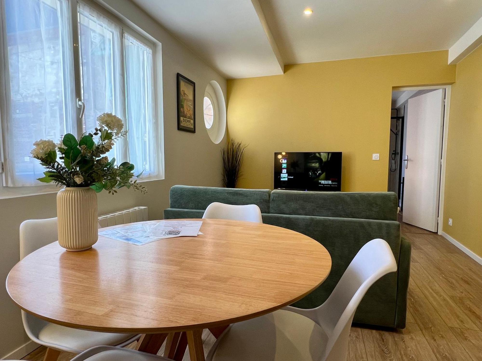 One-Bedroom Apartment