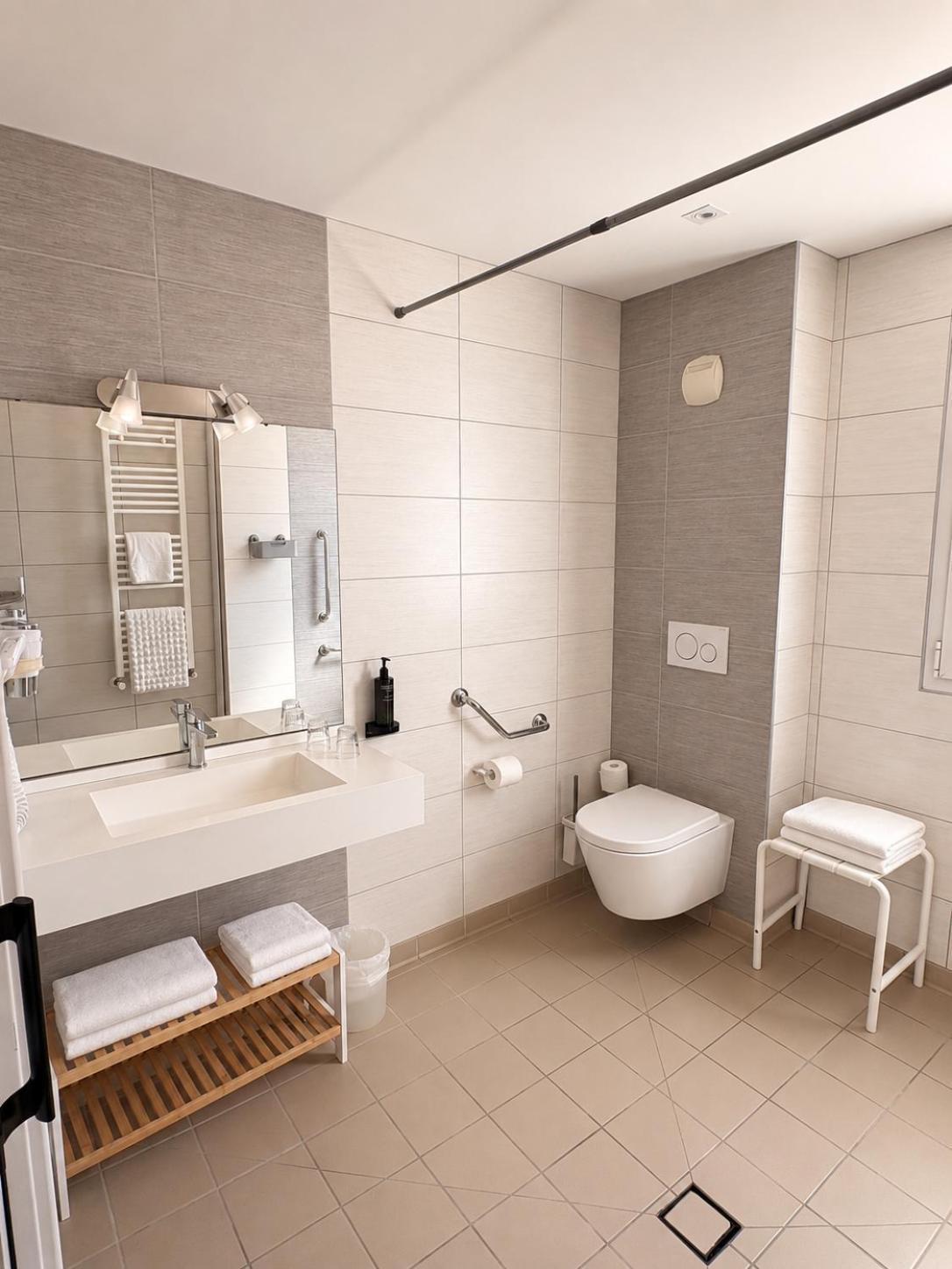 Habitación Triple con ducha