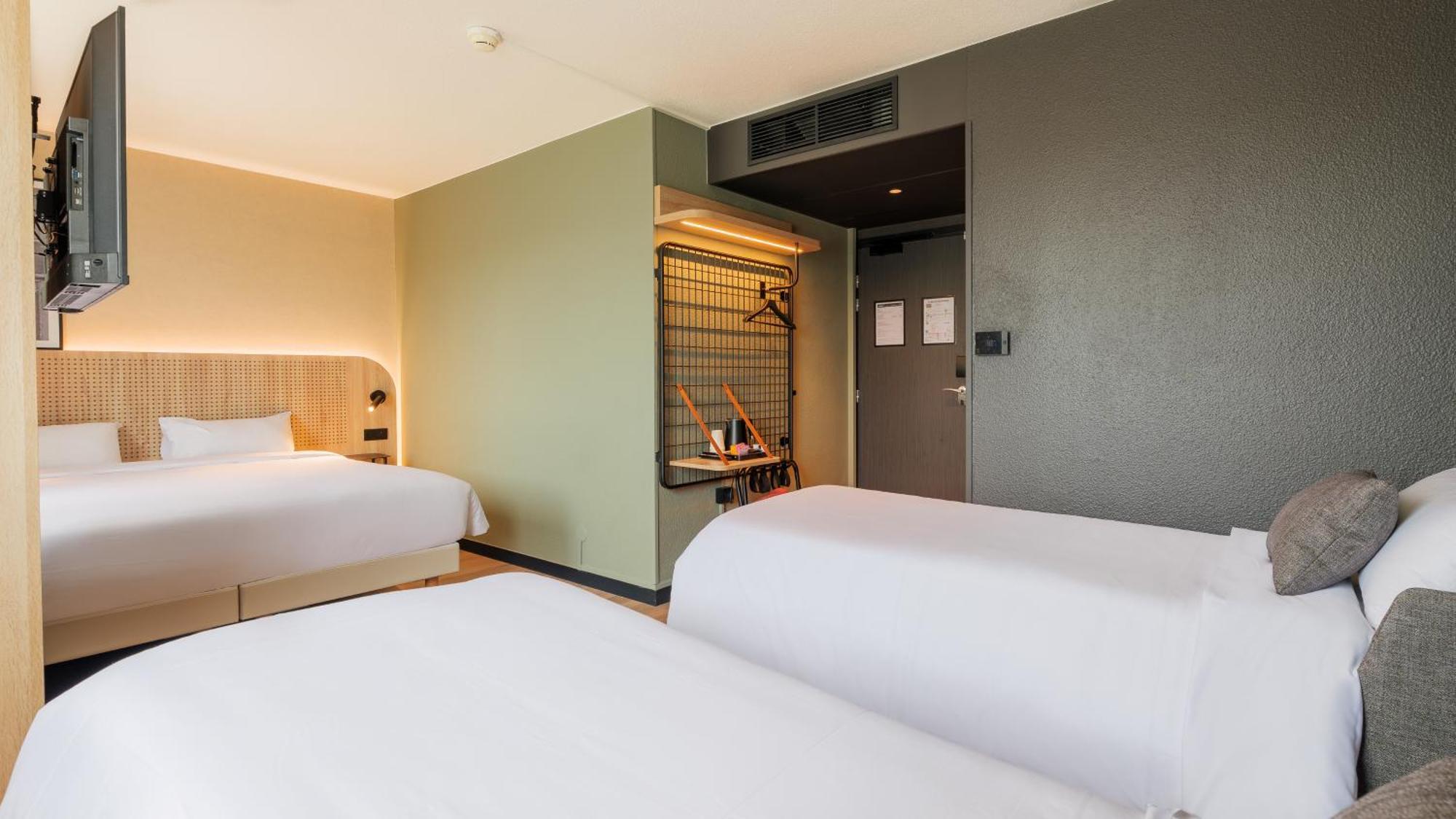 Standard Room 1 Queen Bed 1 Sofa Bed Double