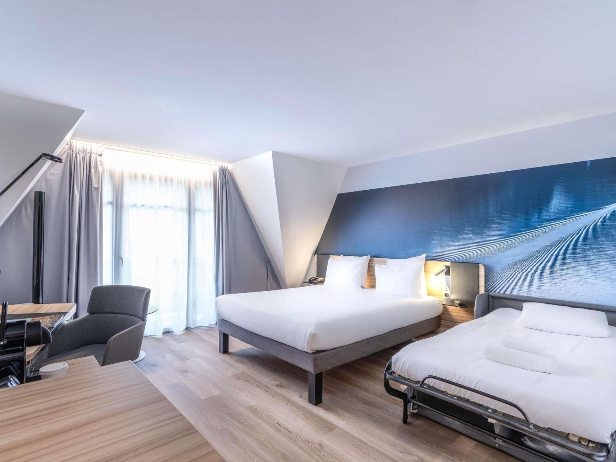Executive Double Room Sofa Bed Balcony