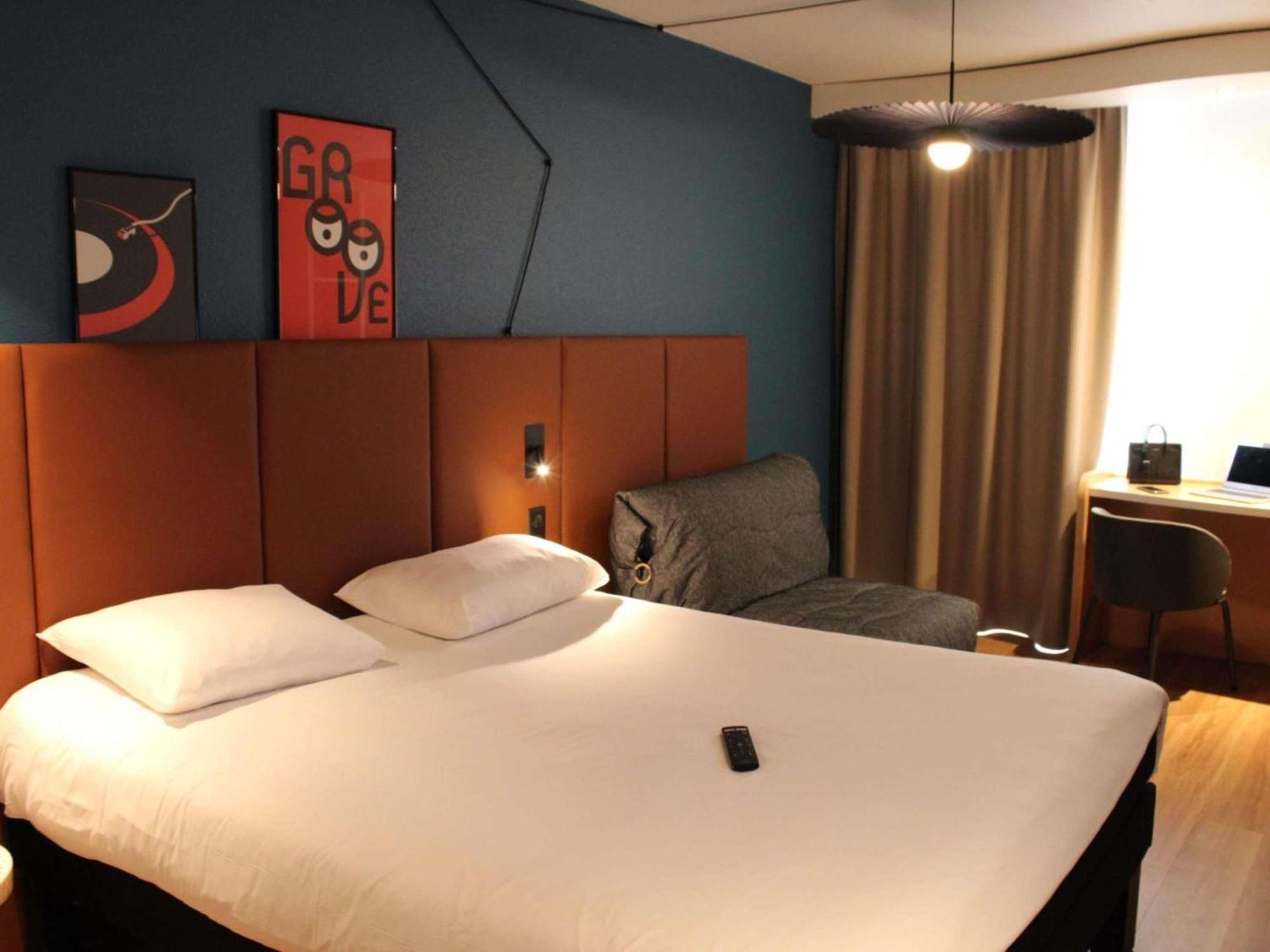 Double Room Single Sofa Bed