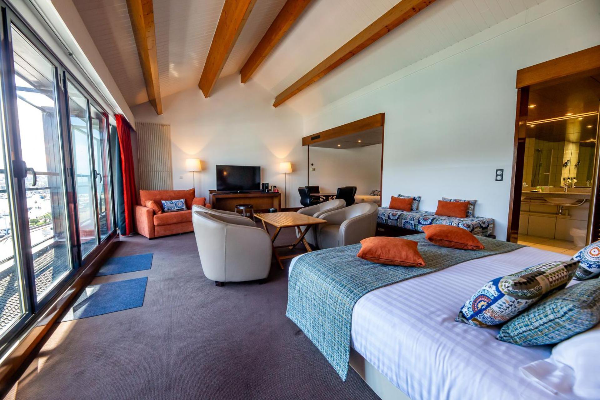 Deluxe Suite Sea View