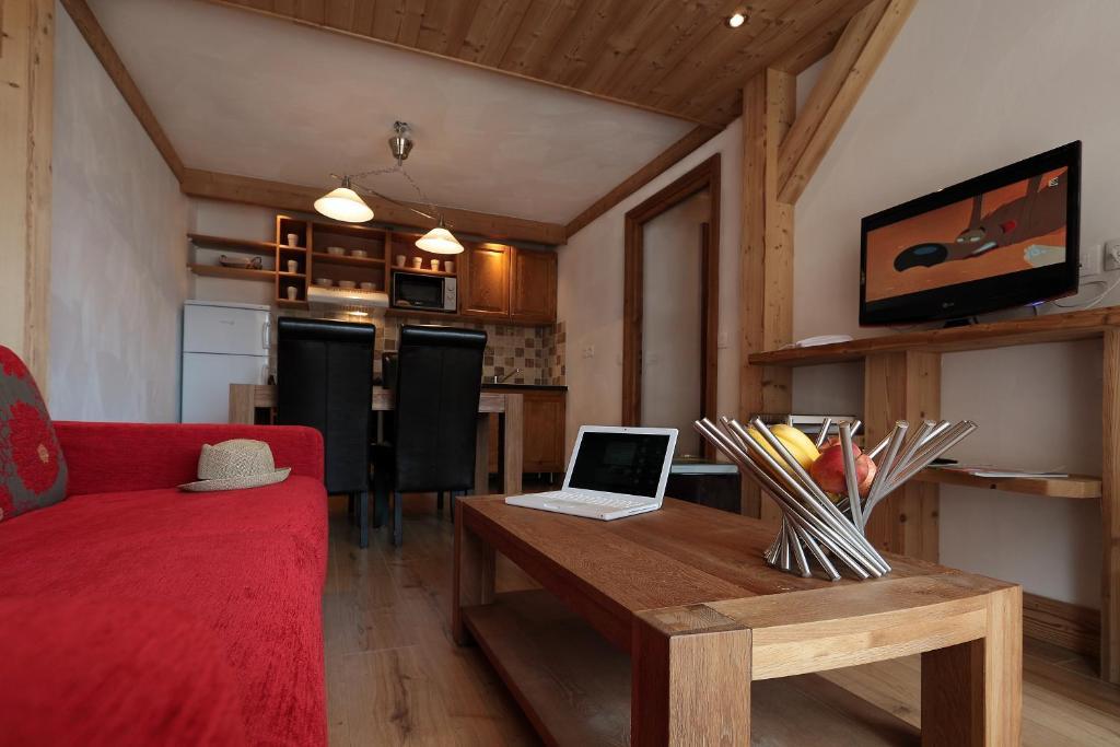 One-Bedroom Apartment (2 - 4 Persons)