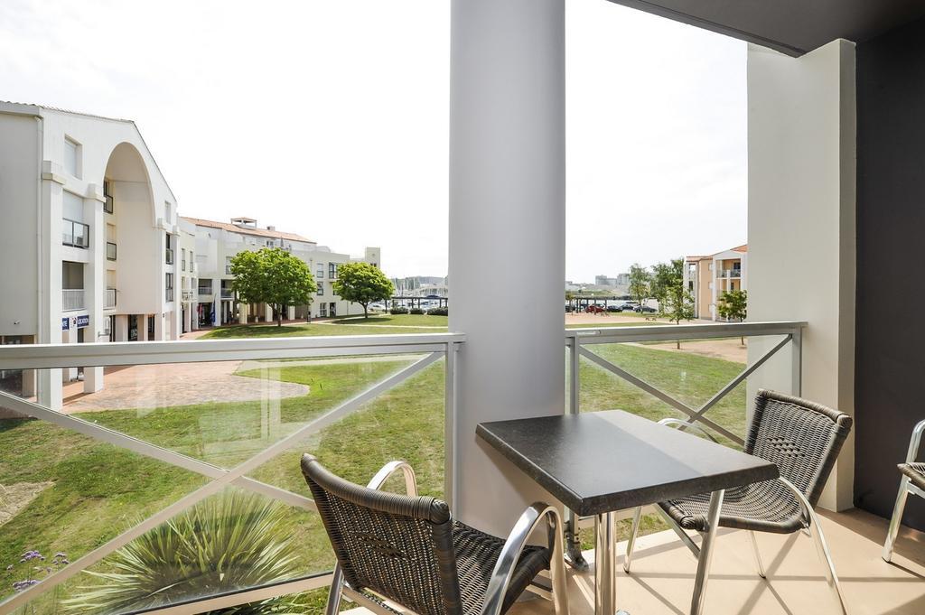 Suite with Harbour View