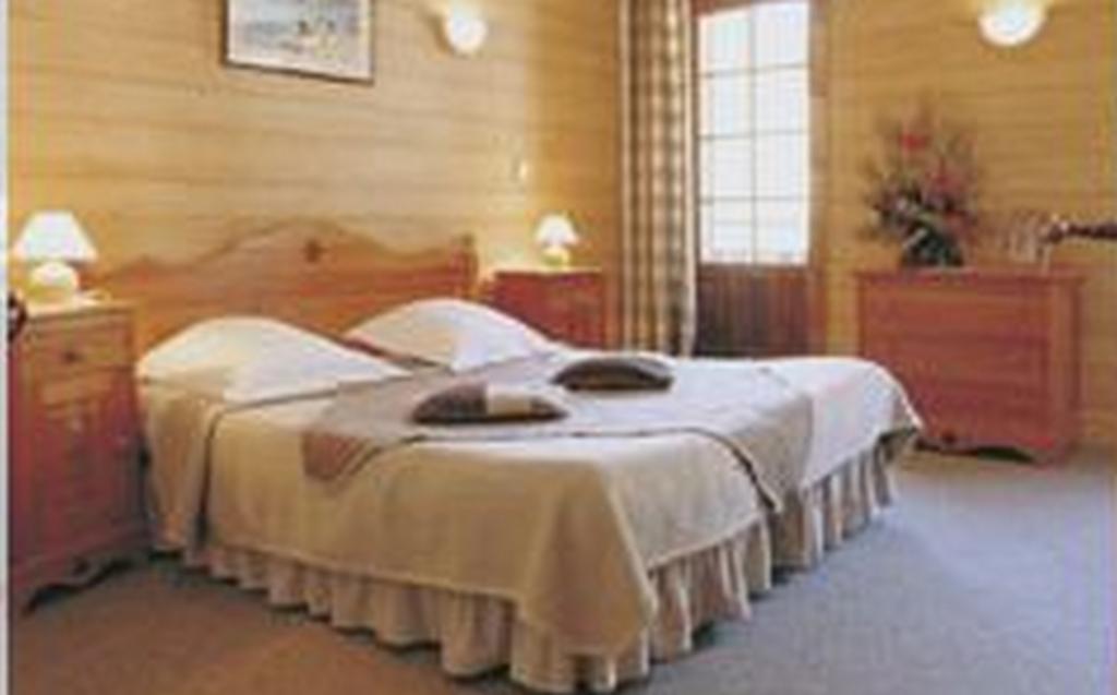 Standard Room - 2 People,25464321:JPEG