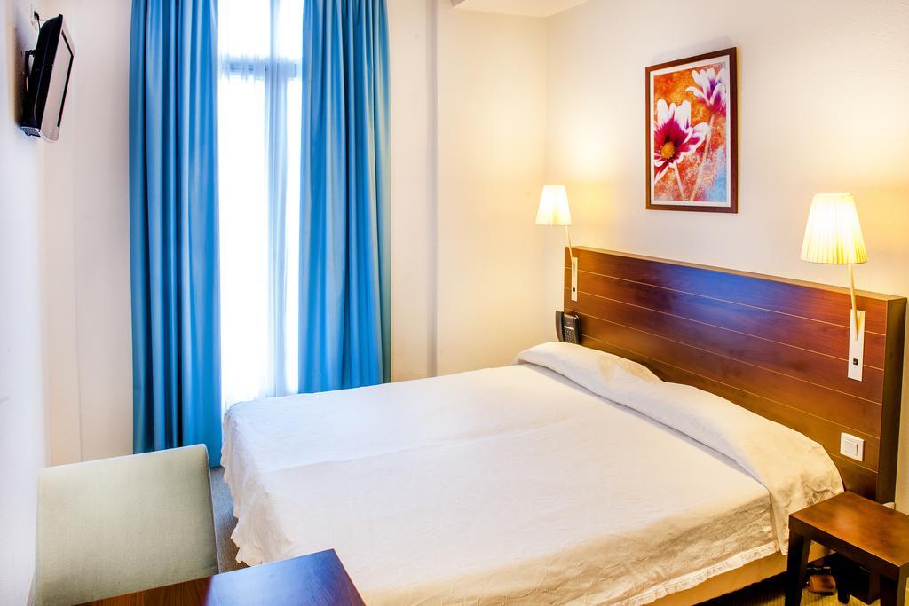 Double or Twin Room,749828633:JPEG