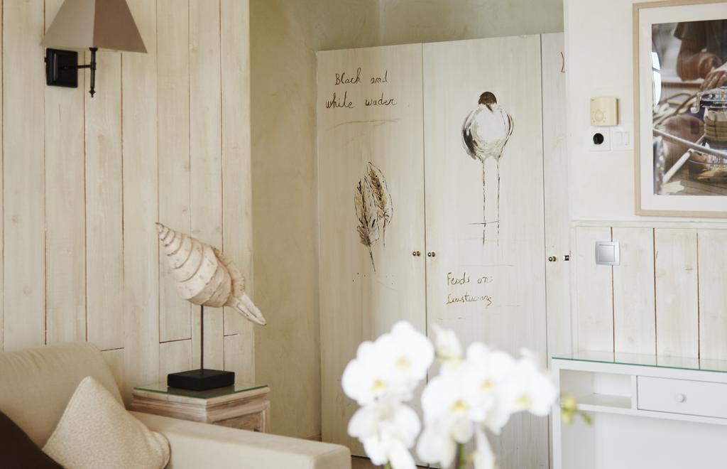 Suite with Balcony and front Sea View,422238228:JPEG