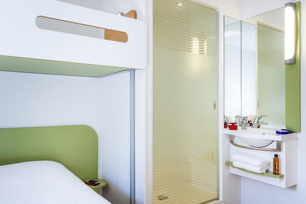 Dreibettzimmer mit 3 Einzelbetten