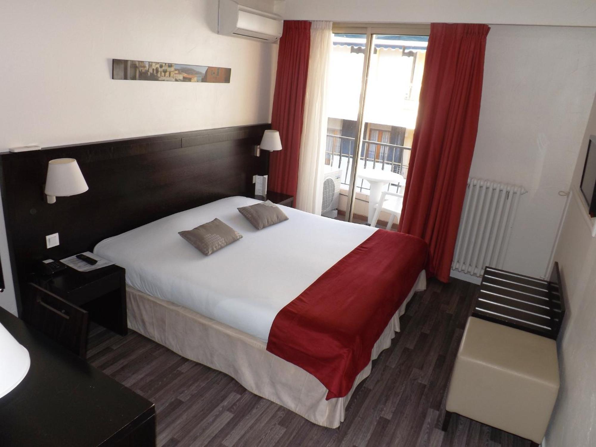 Double Room with Balcony,297755552:JPEG