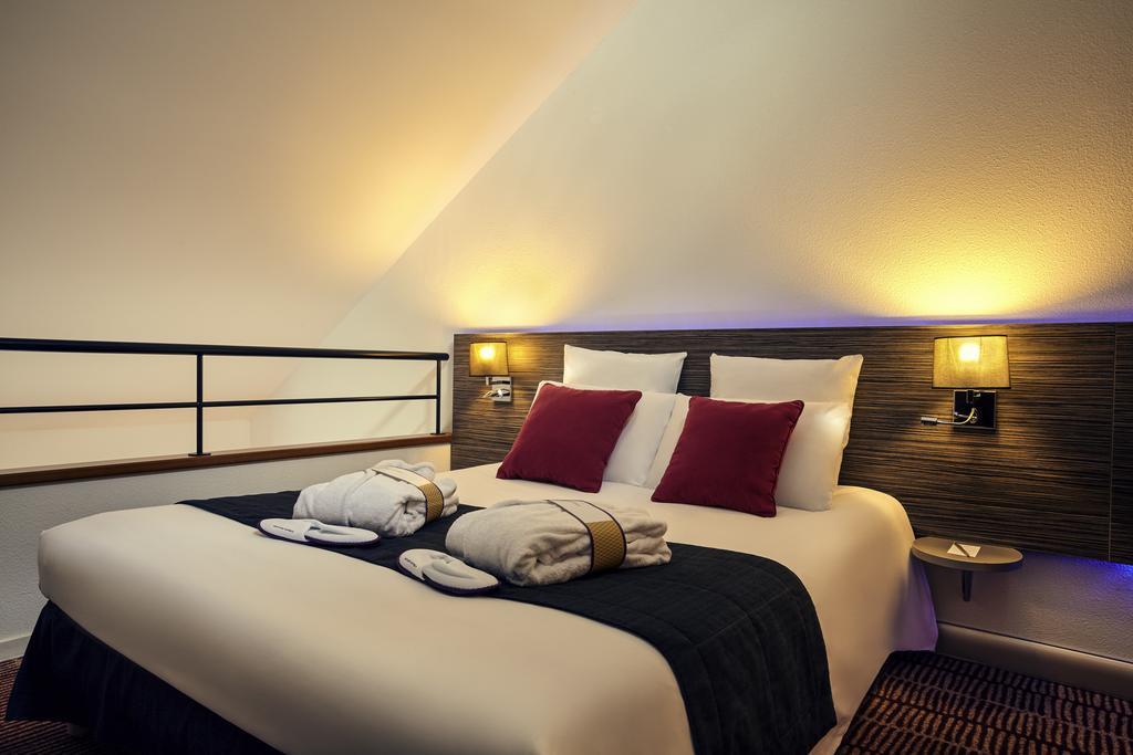 Duplex Privilege Room with a double bed and single sofa bed