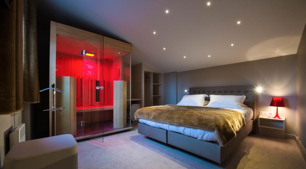 Suite with Sauna,684318918:JPEG