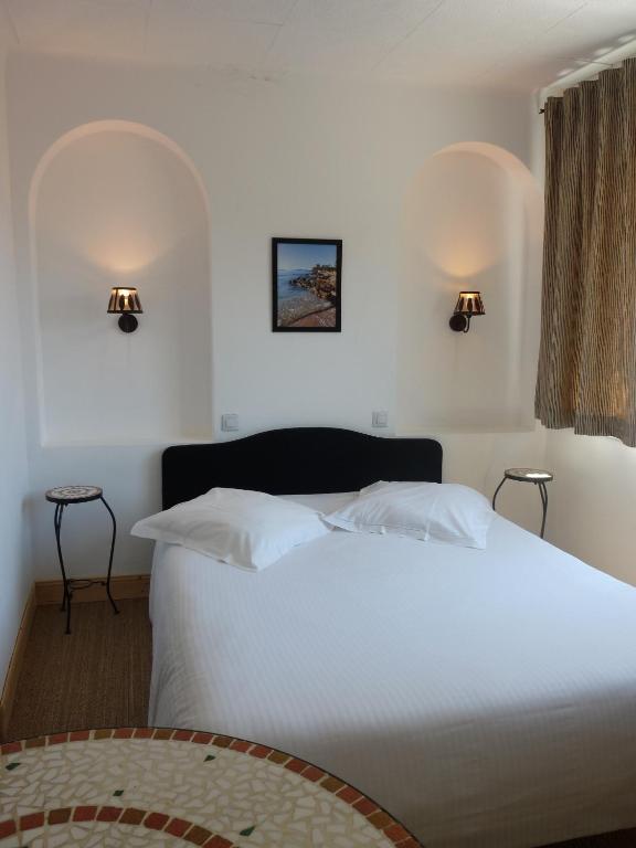 Comfort Triple Room with Terrace or Sea View,38331946:JPEG