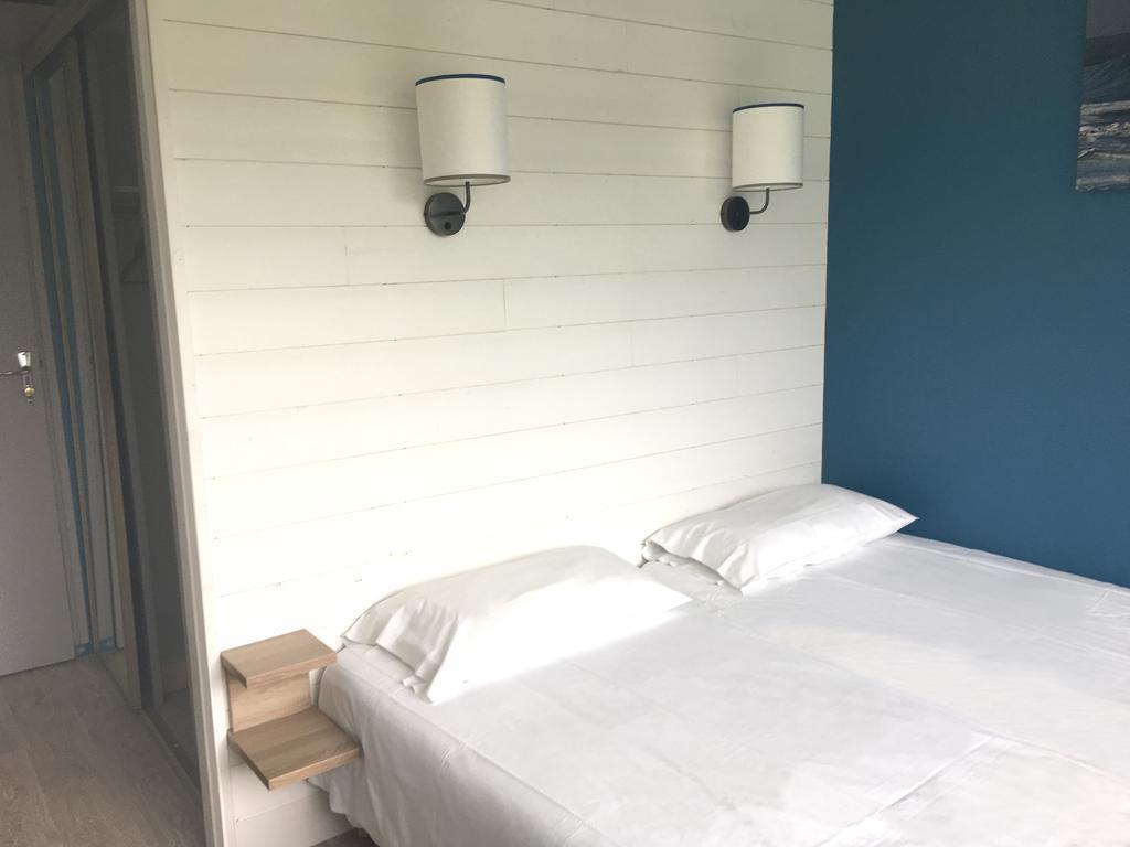 Twin Room with Sea View