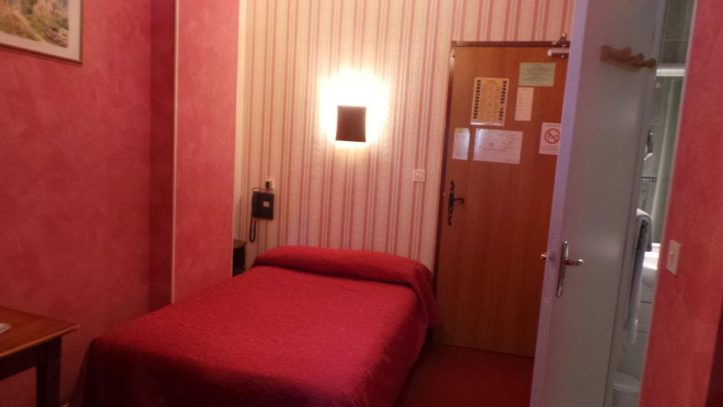 Single Room,1556217346:JPEG