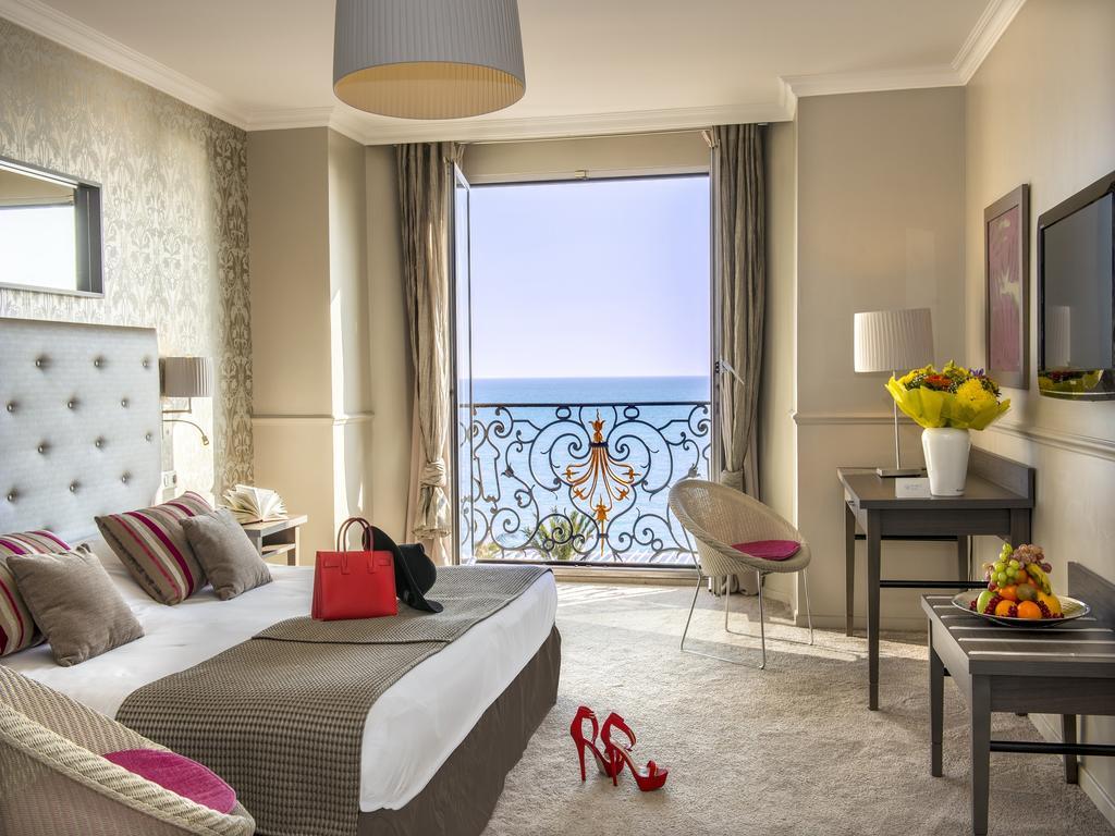 Double or Twin Room with Sea View,608509808:JPEG