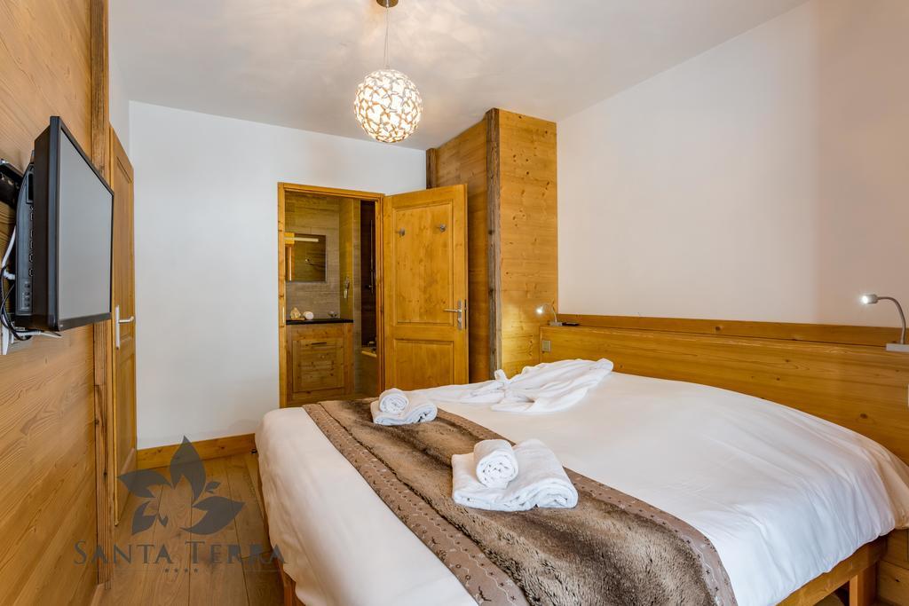Four-Bedroom Duplex Apartment 8