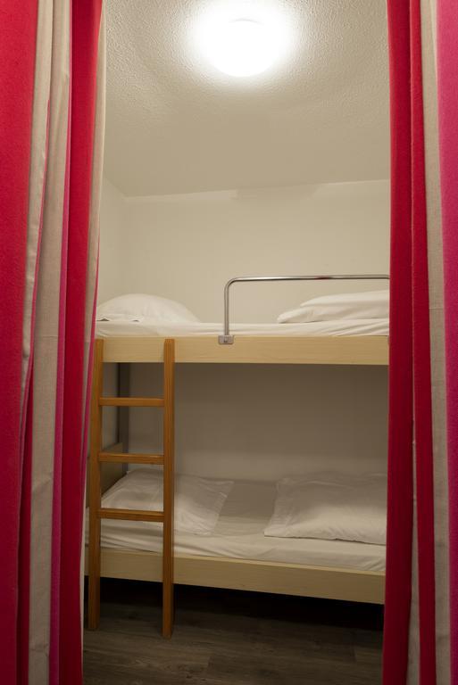 Studio mit Doppelbett