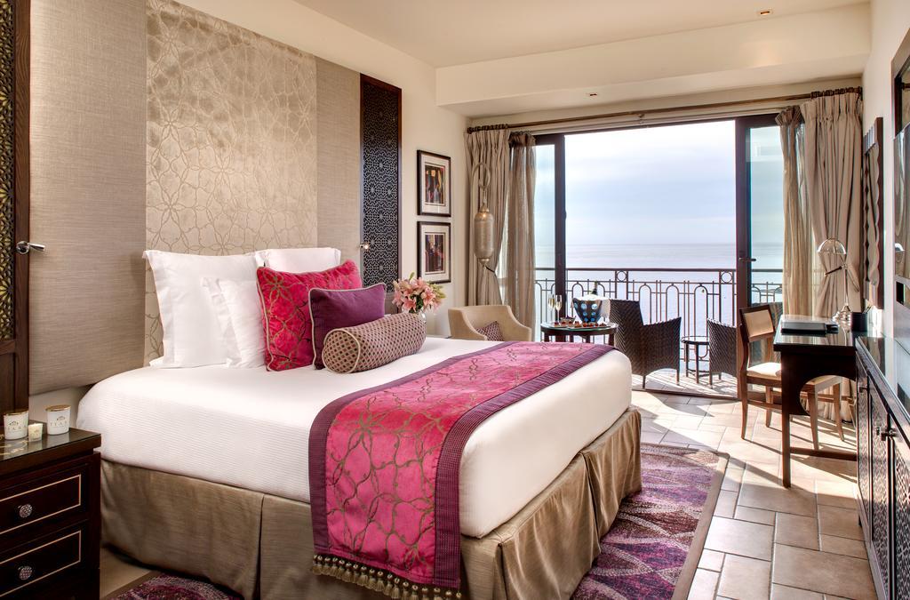 Premium Zimmer mit Terrasse und Meerblick