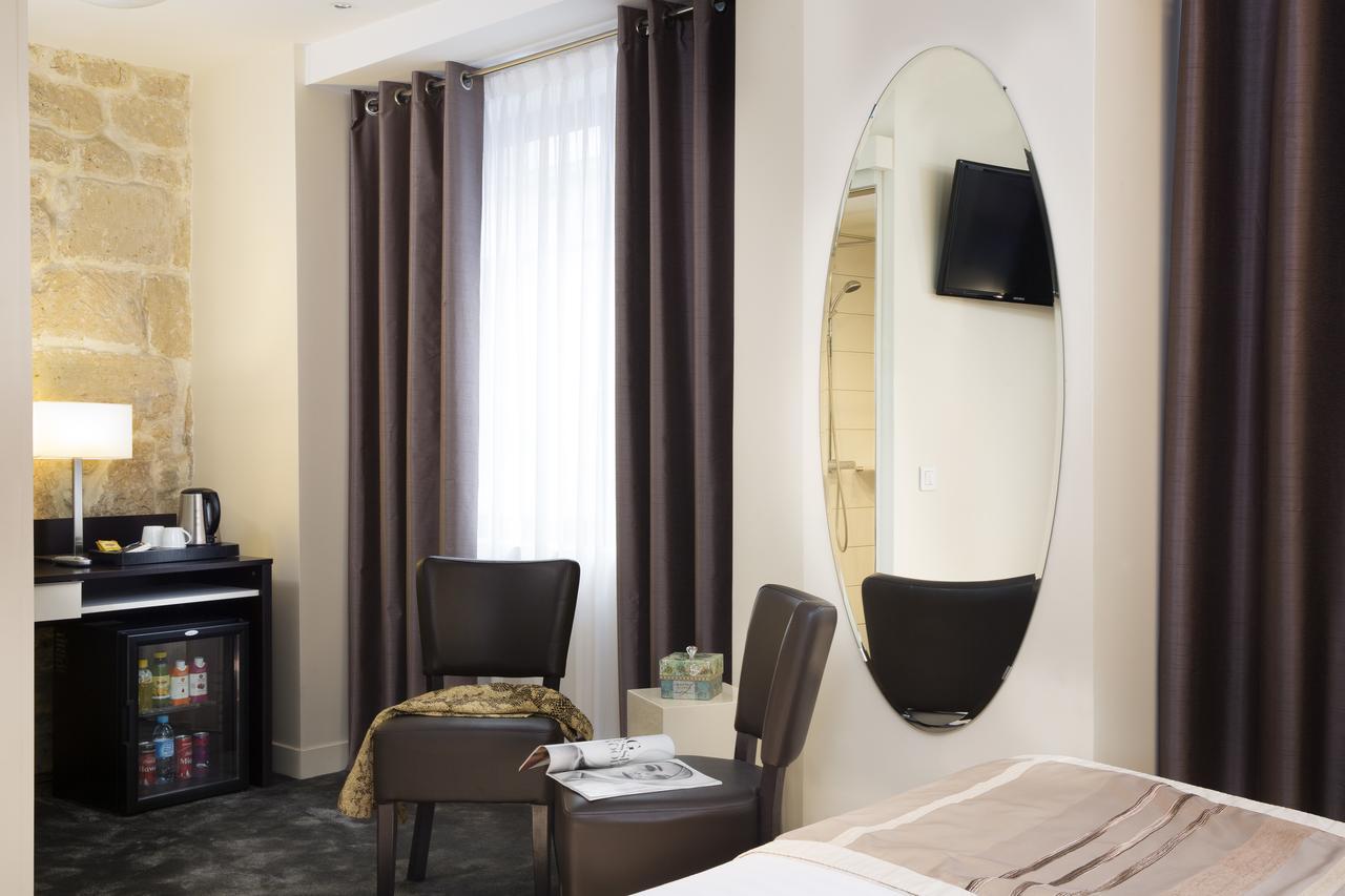 Quarto Deluxe com Cama de Casal ou 2 de Solteiro
