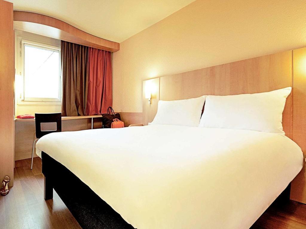 Standard Double Room,835597454:JPEG