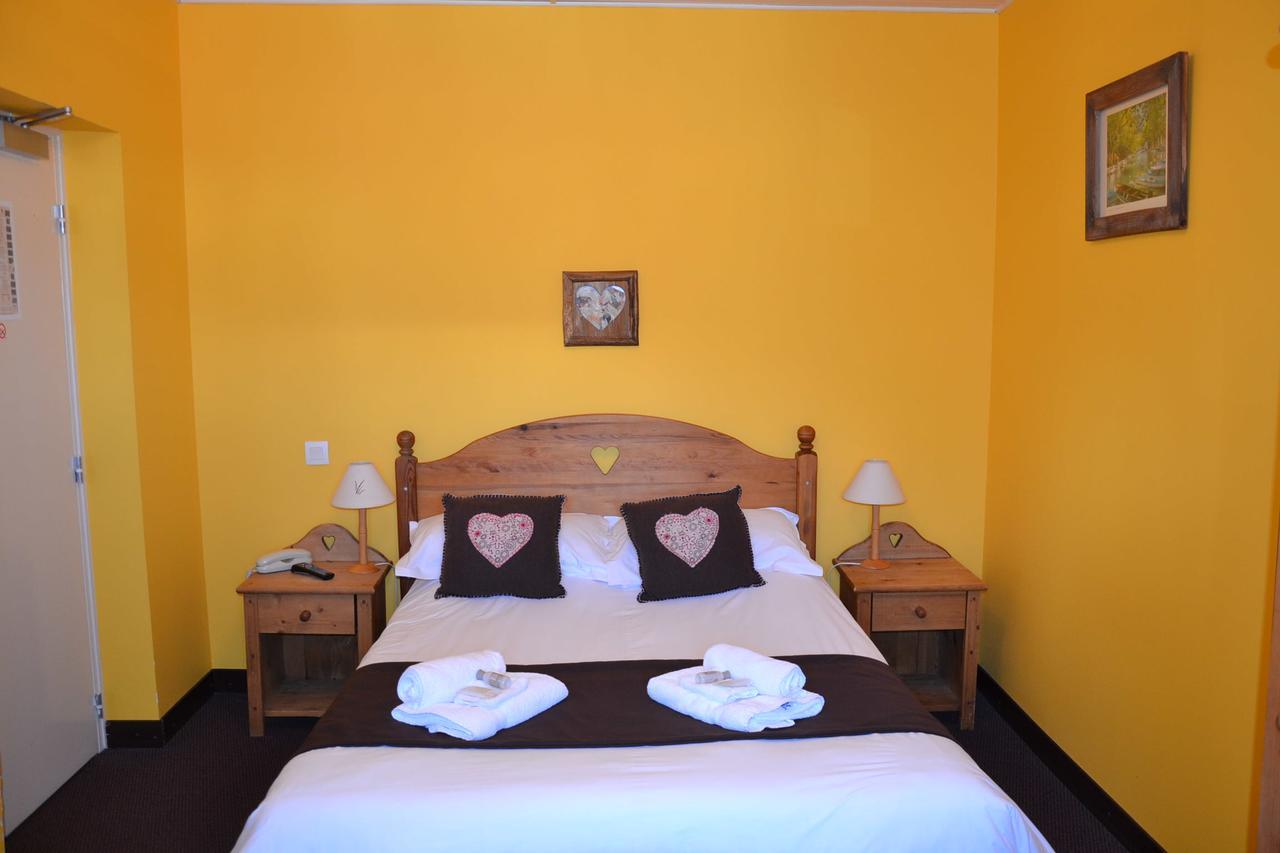 Double Room with Private External Toilet and Bathroom