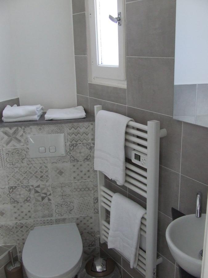 Twin Room,725061118:JPEG
