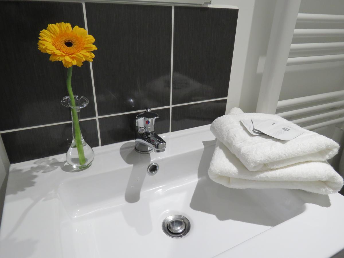 Quarto Duplo